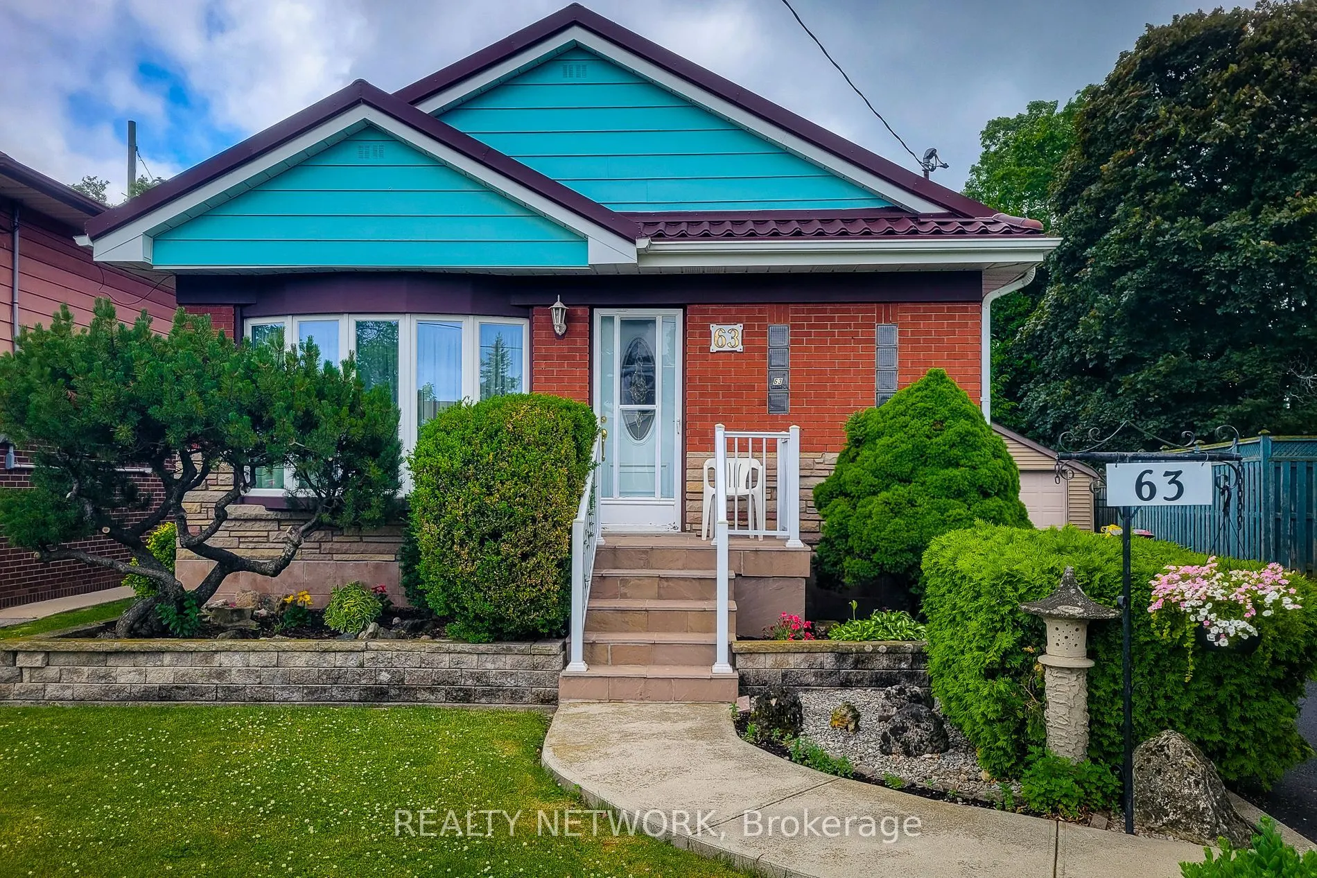 63 Hardale Crescent