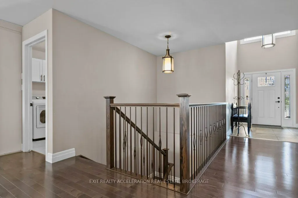 79 Hartwood Crescent
