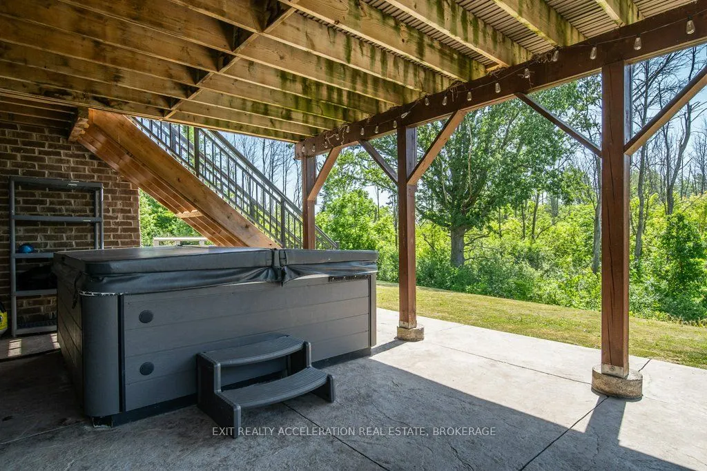 79 Hartwood Crescent