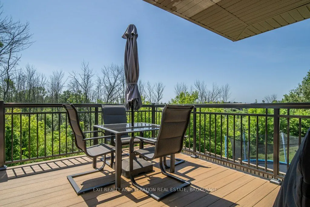 79 Hartwood Crescent