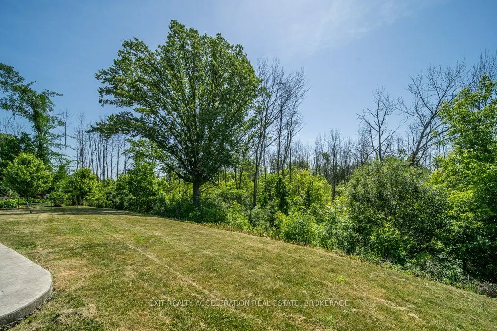 79 Hartwood Crescent