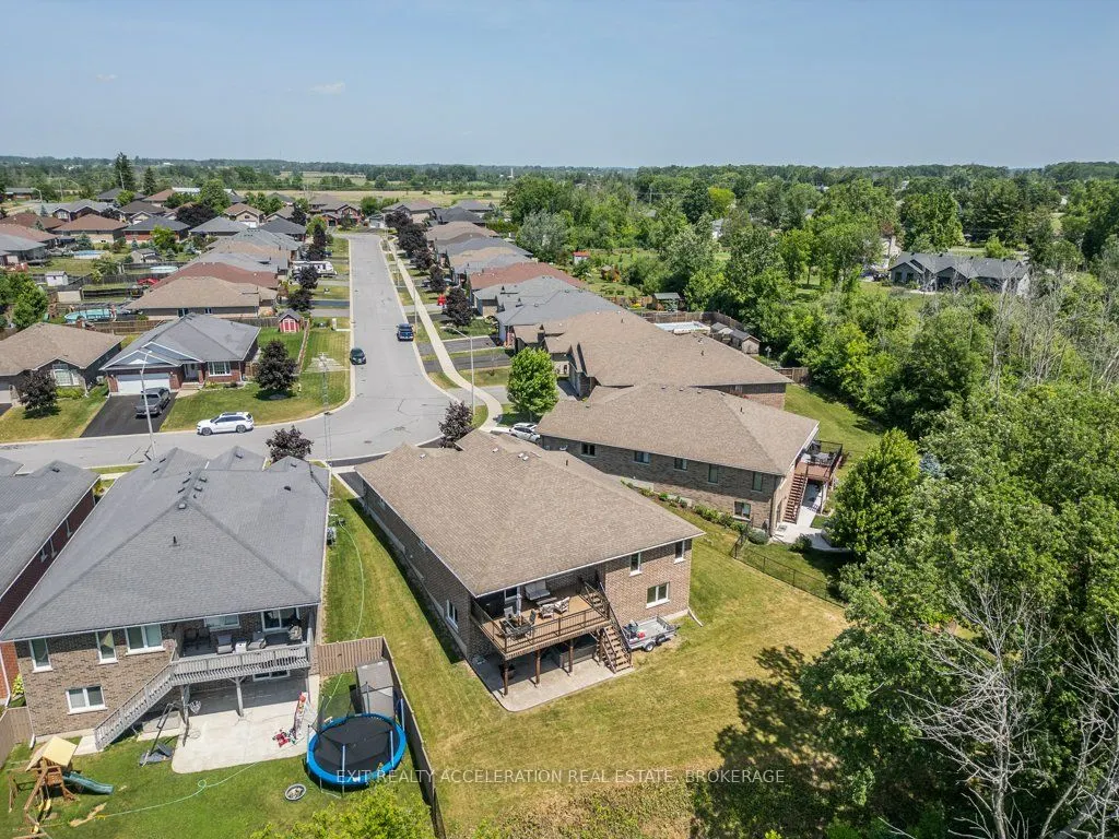 79 Hartwood Crescent