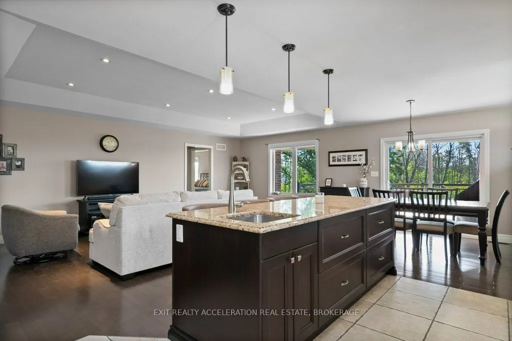 79 Hartwood Crescent
