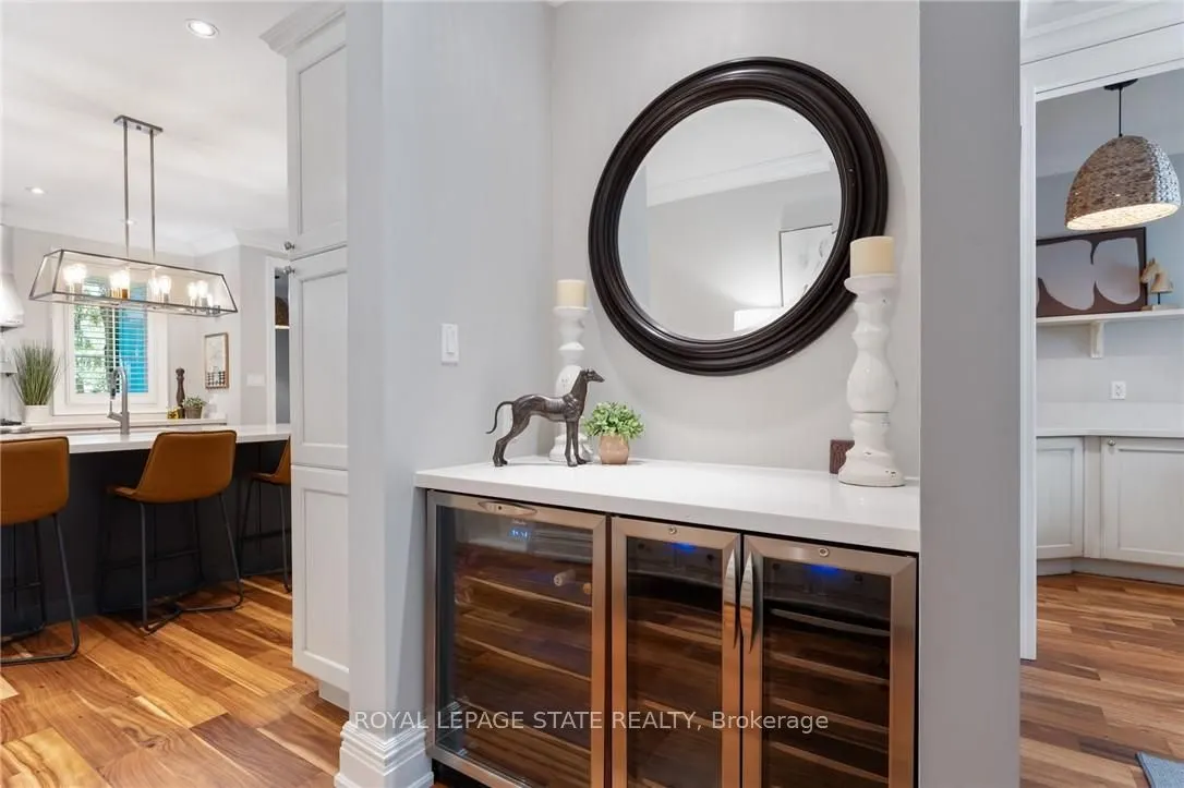 84 Jerseyville Road W
