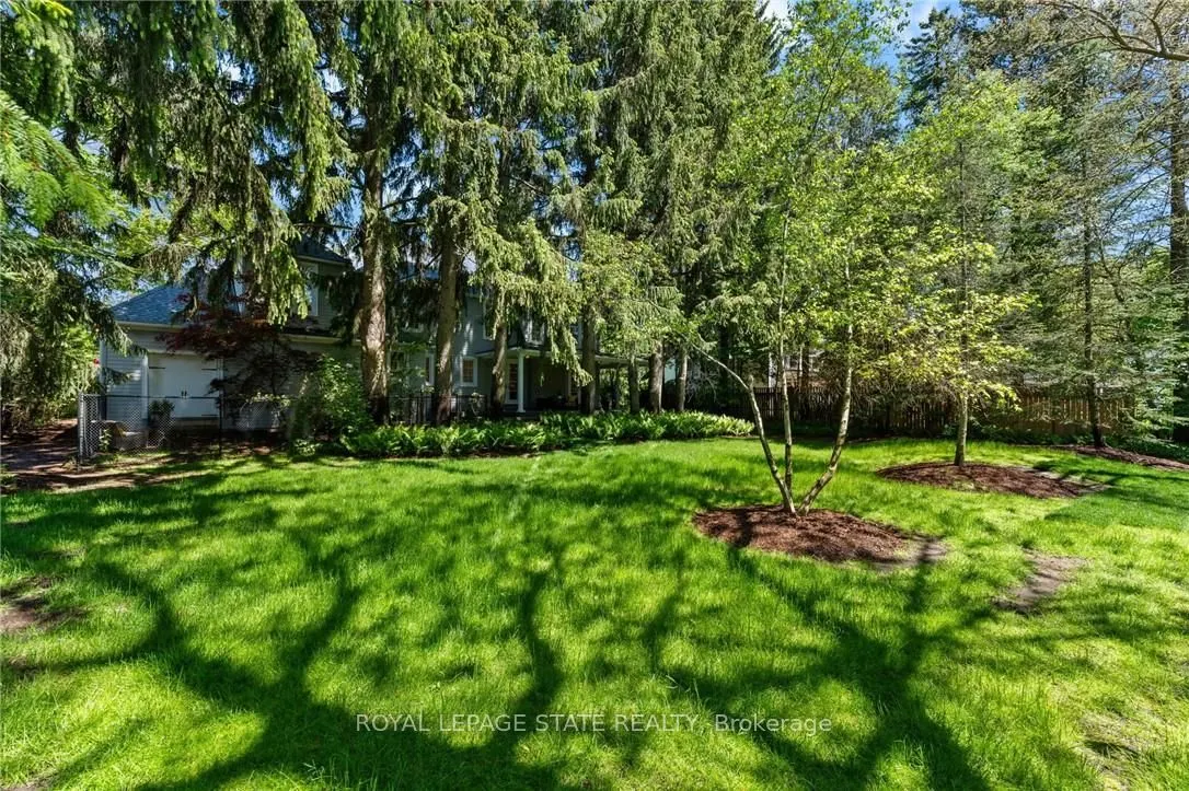 84 Jerseyville Road W