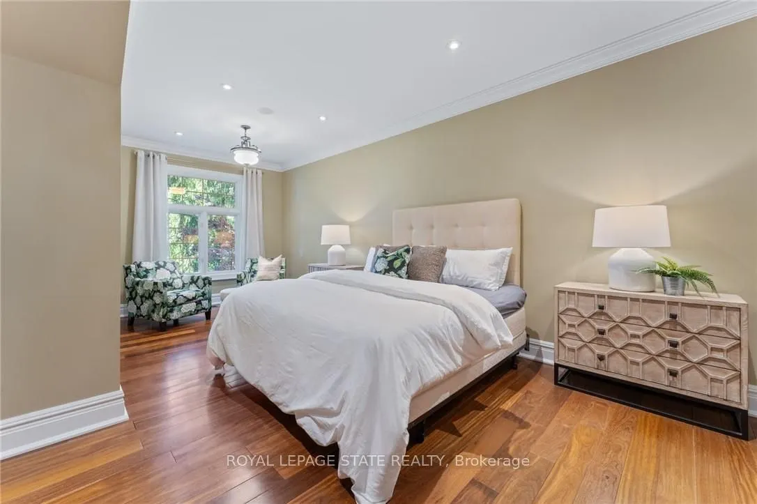 84 Jerseyville Road W