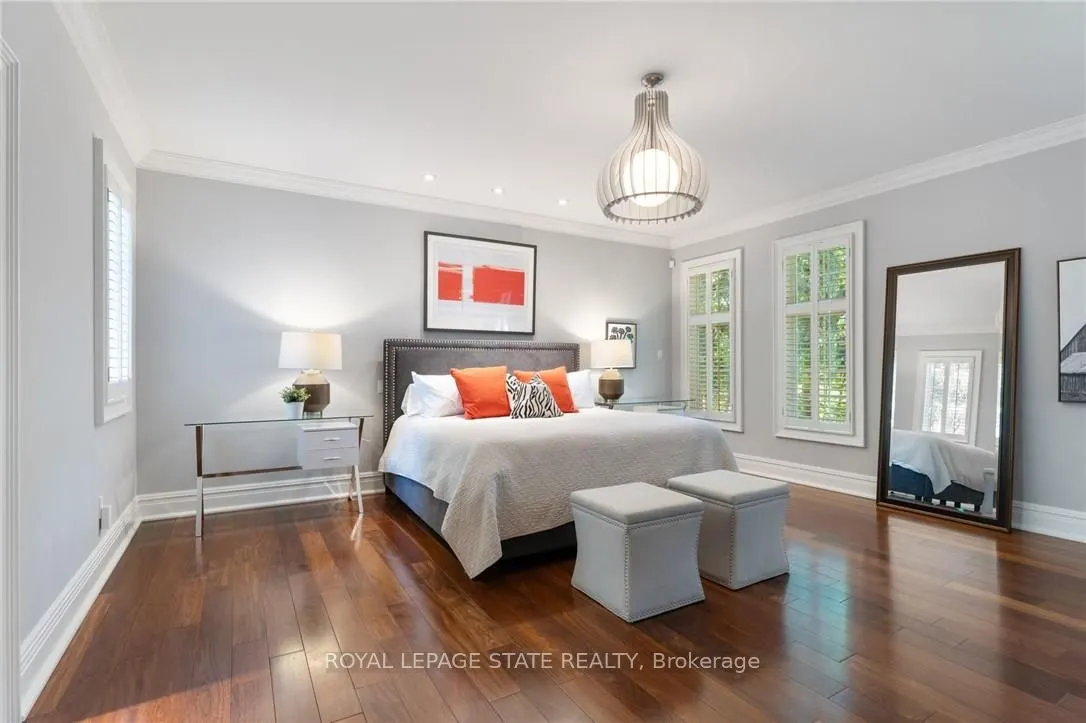 84 Jerseyville Road W
