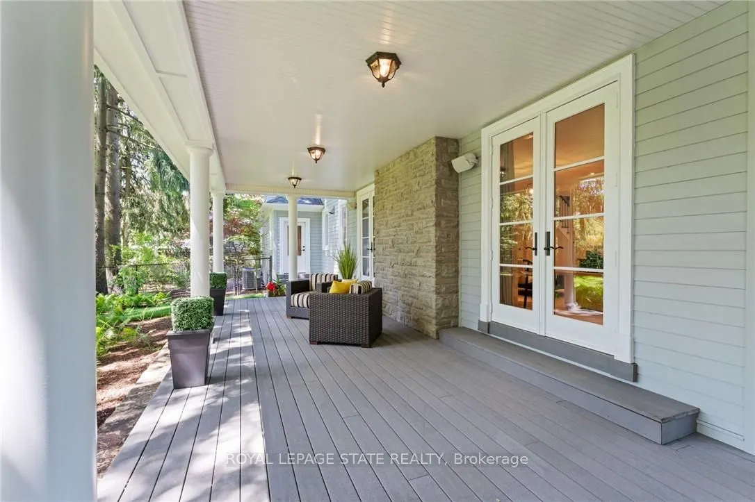 84 Jerseyville Road W