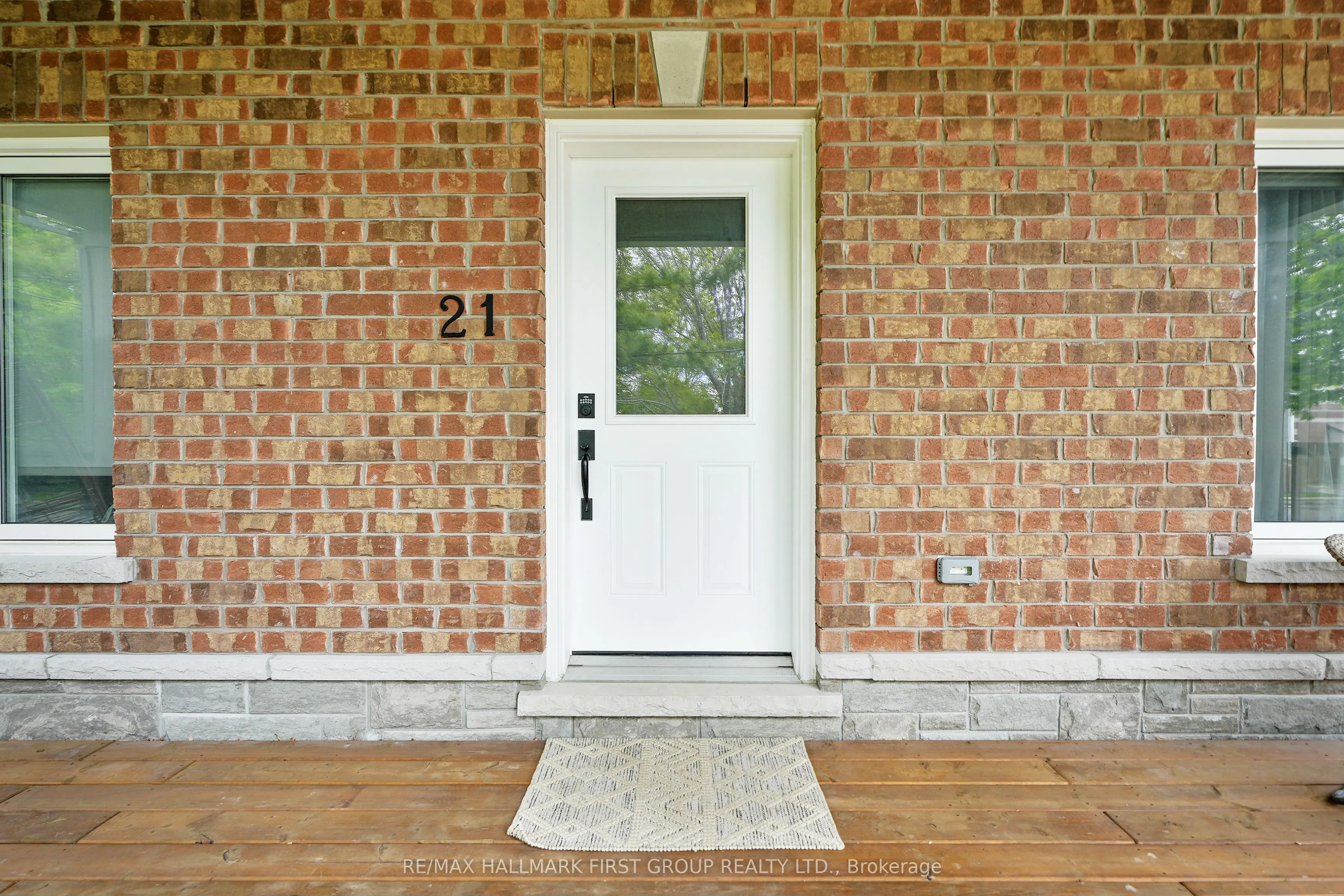 21 Hope Street N