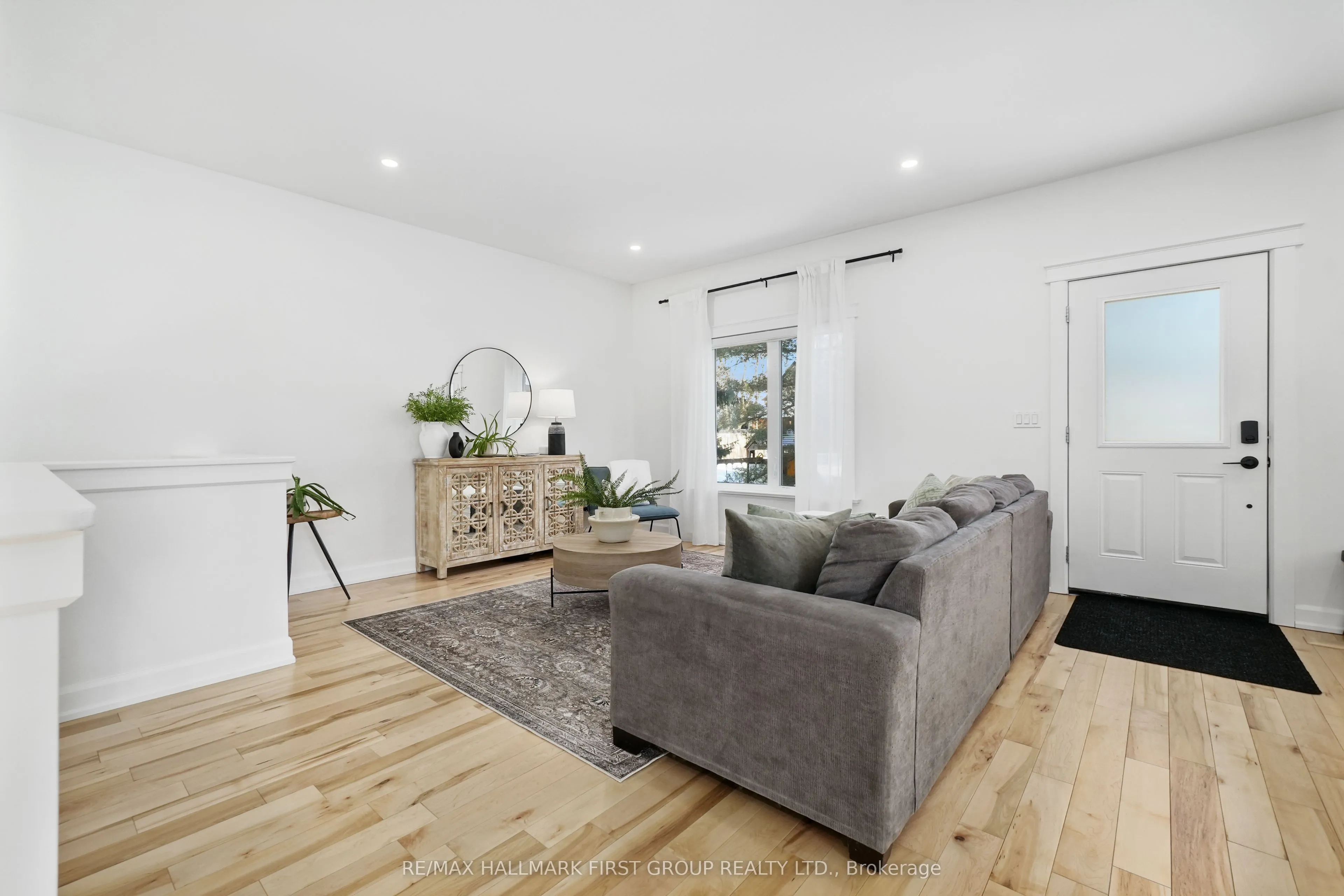 21 Hope Street N