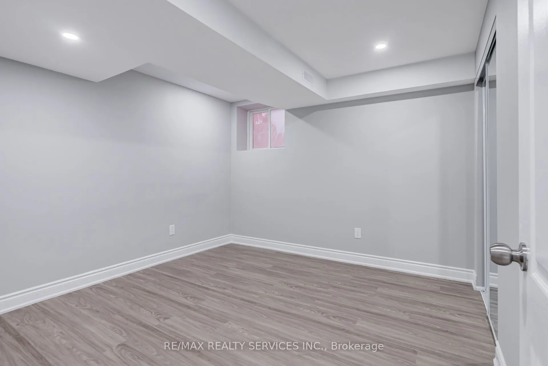 41 Evergreen Lane