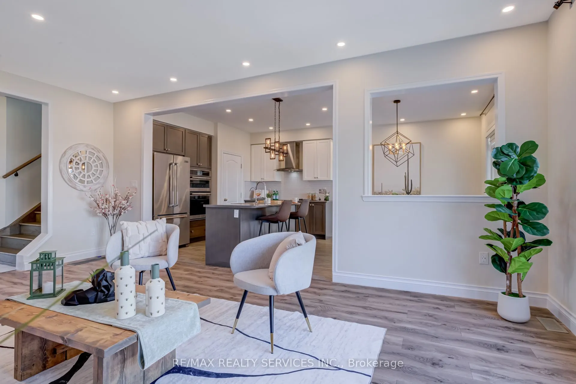 41 Evergreen Lane