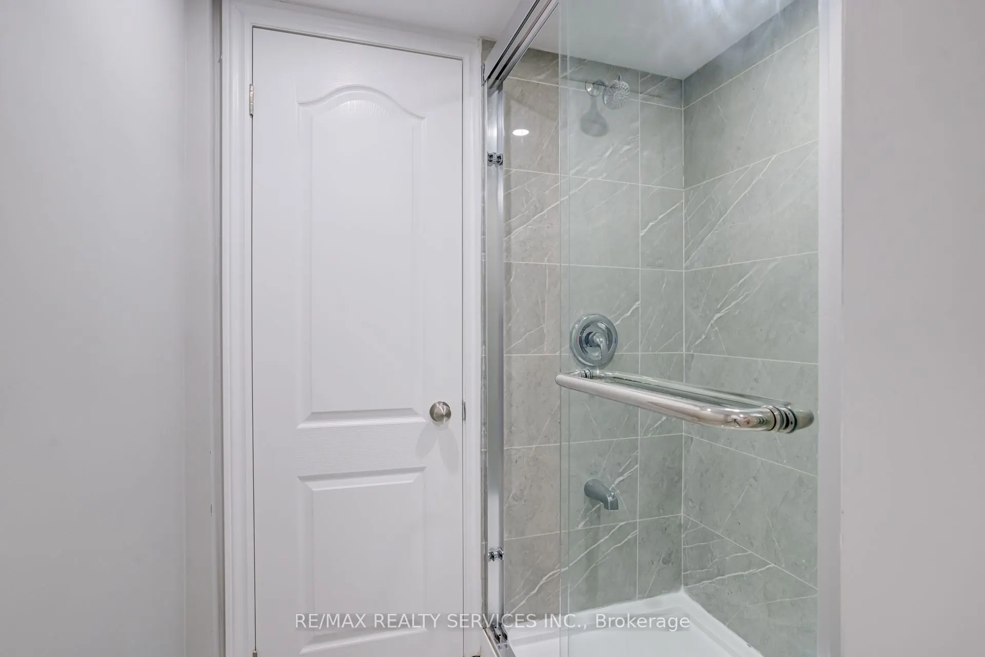 41 Evergreen Lane