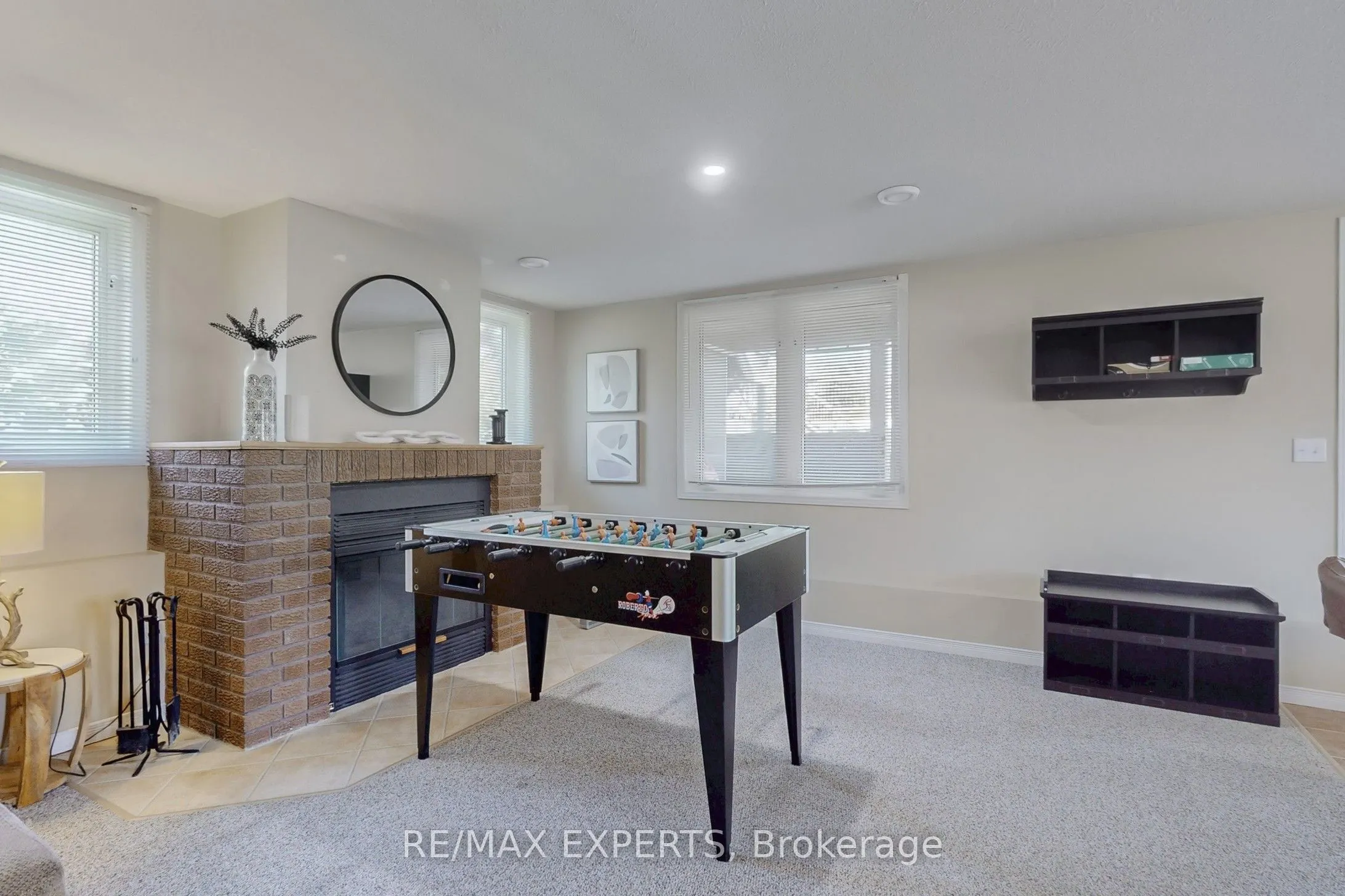 60 River Drive