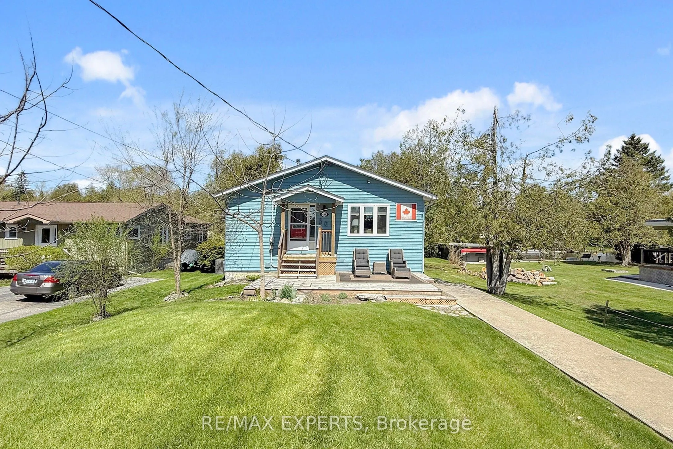 60 River Drive