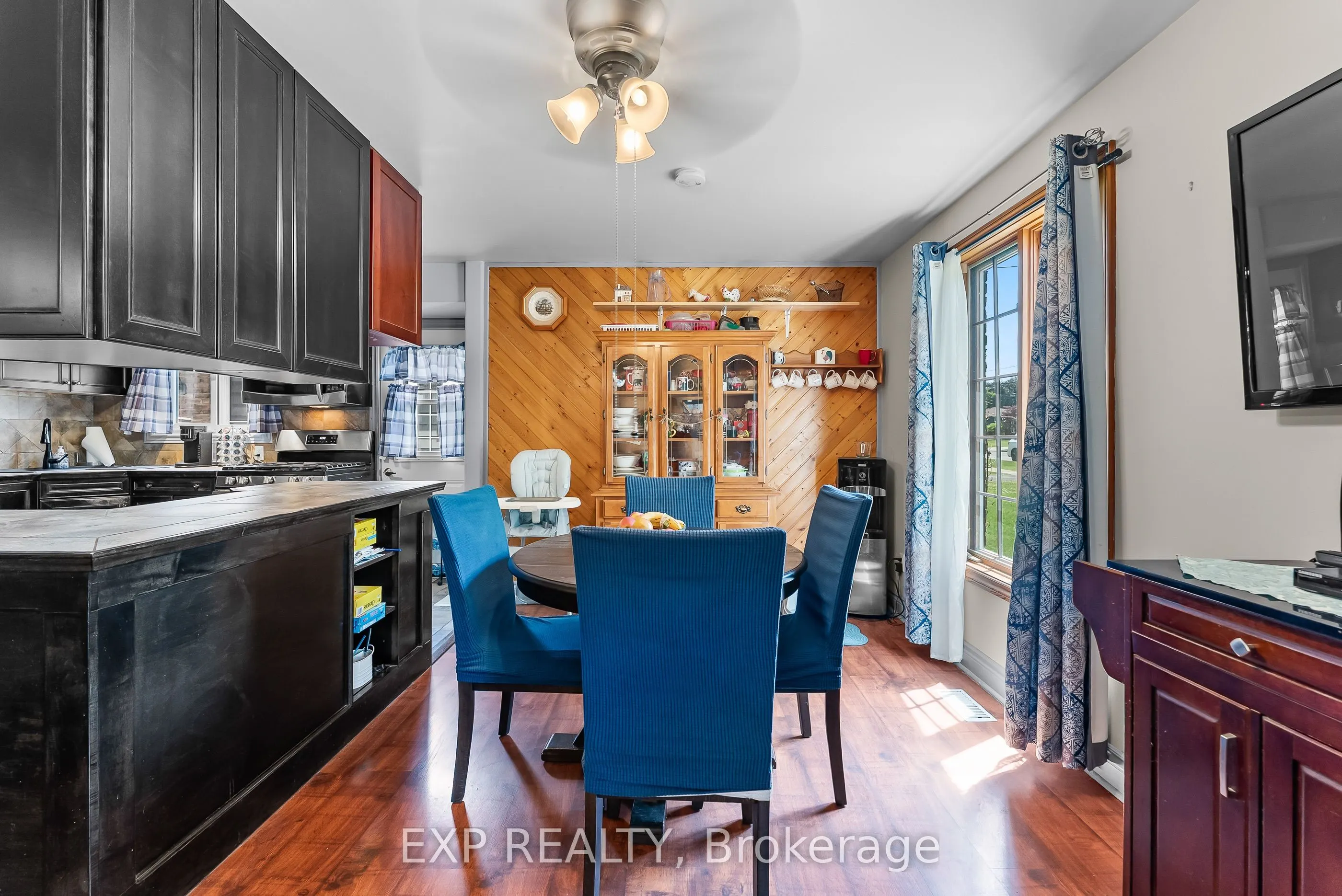 49 Grove Avenue
