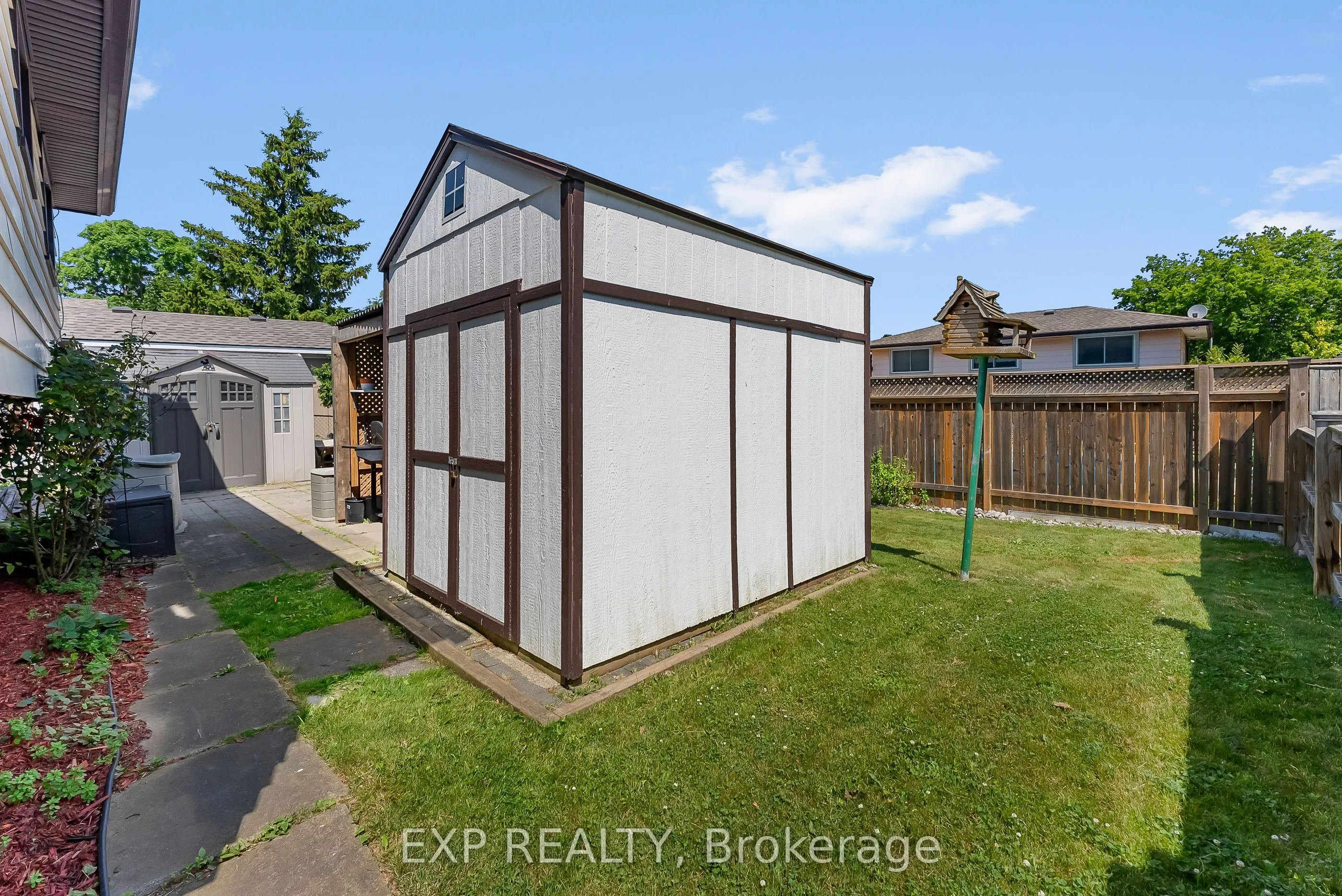 49 Grove Avenue