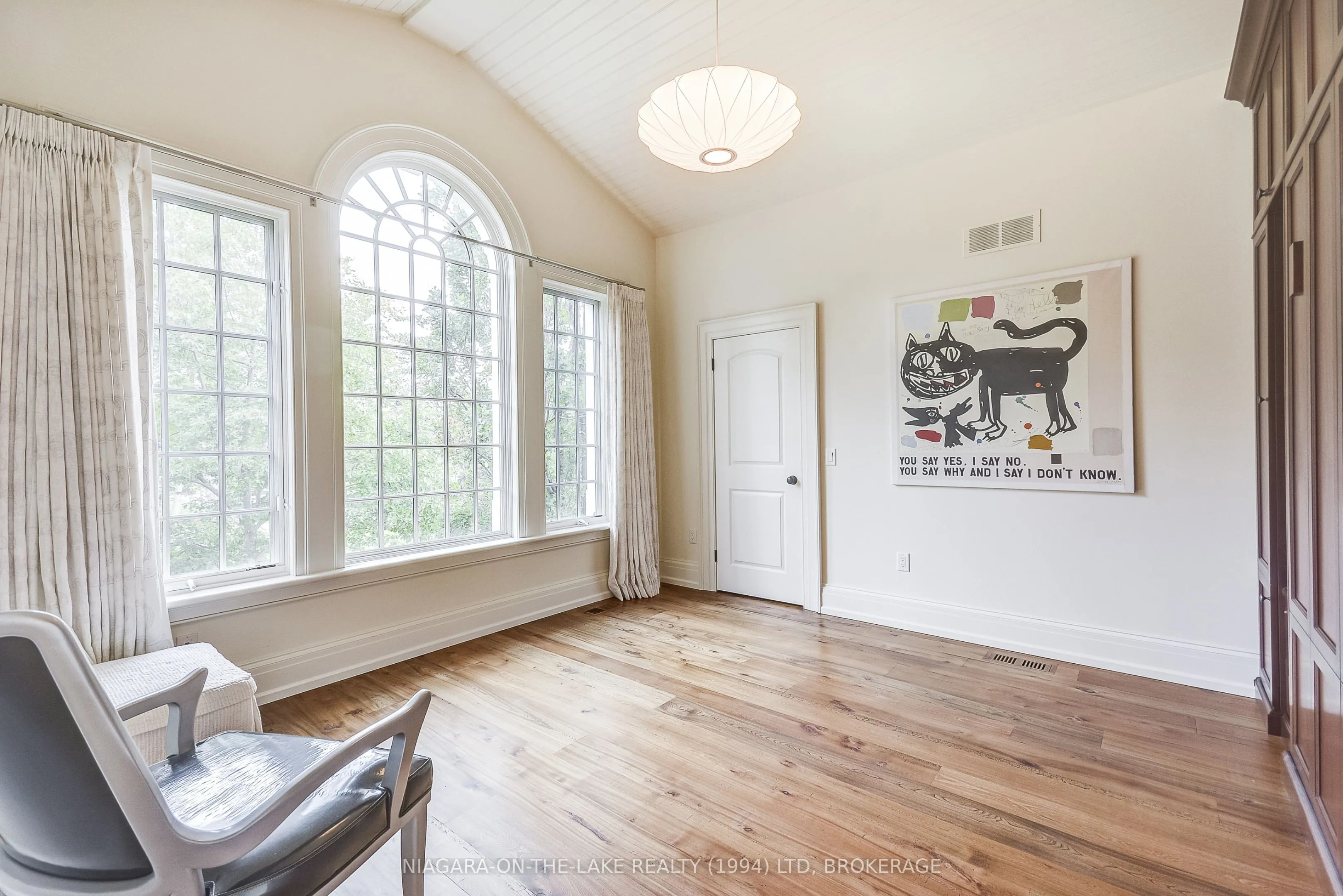 14842 NIAGARA RIVER Parkway