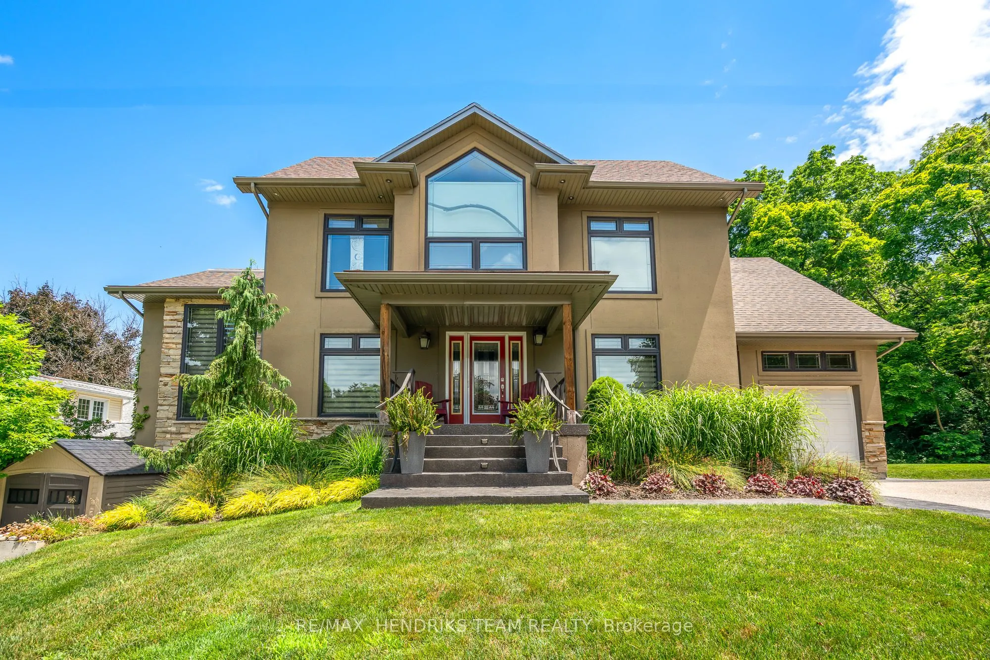 4 FRONT Street S, #MAIN HOUSE