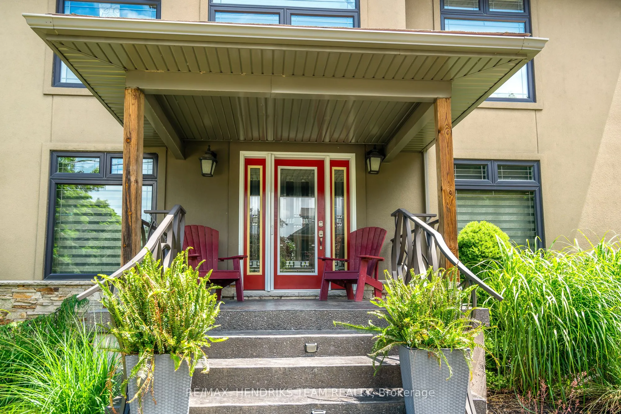 4 FRONT Street S, #MAIN HOUSE
