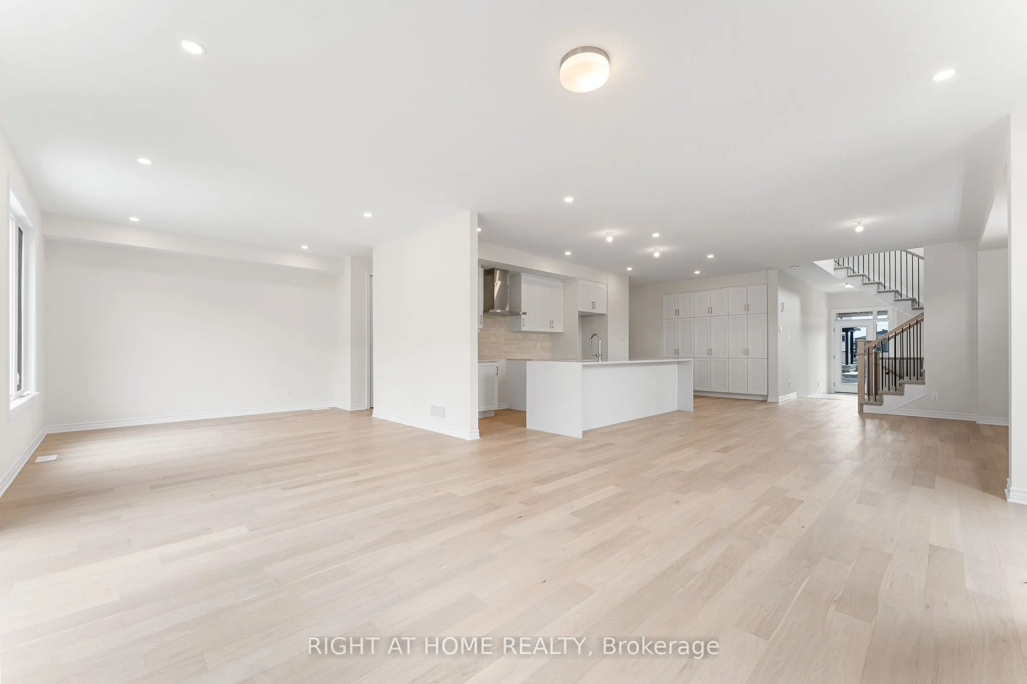 118 Lumen Place