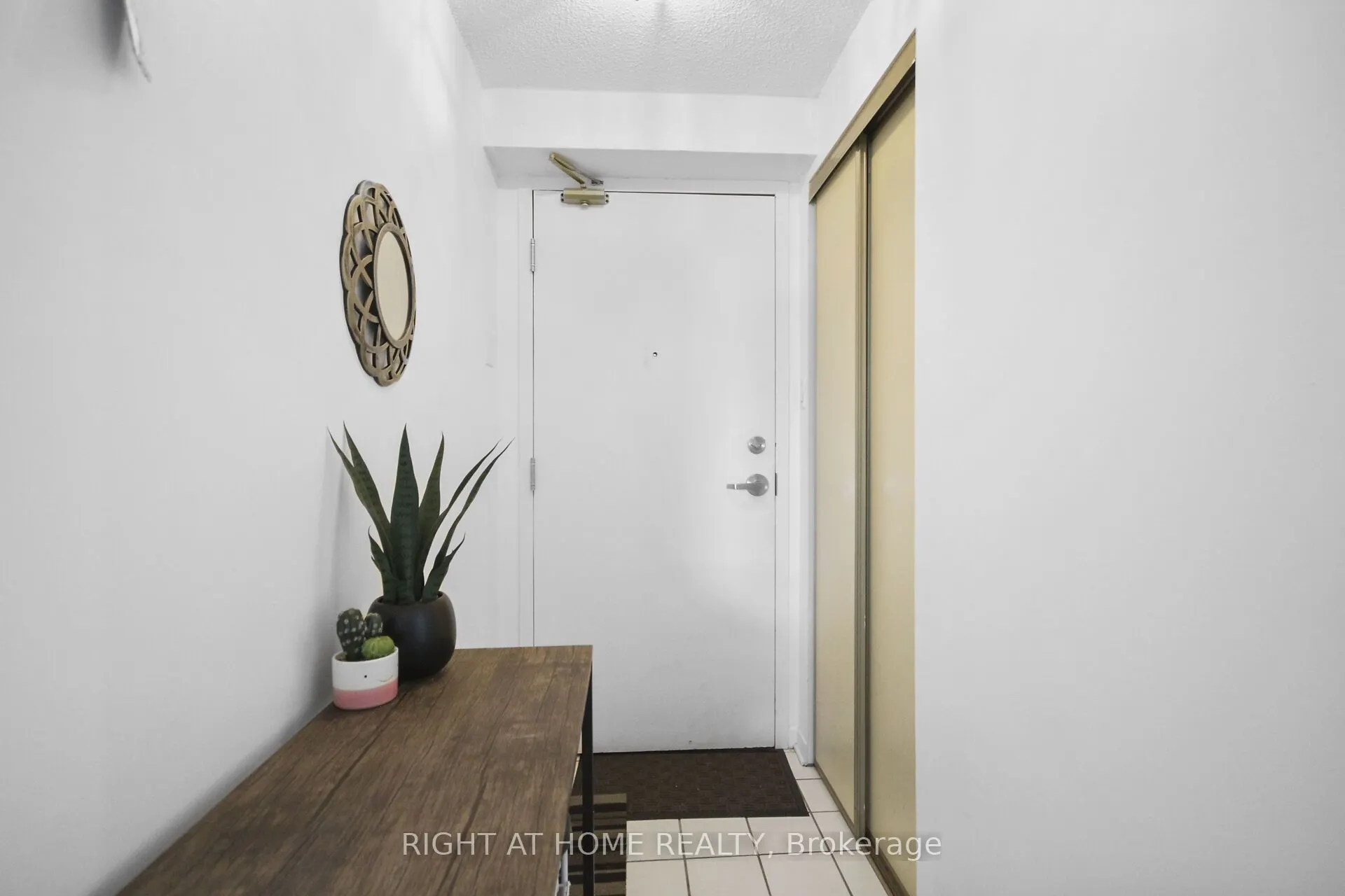 1440 Heron Road, #1104