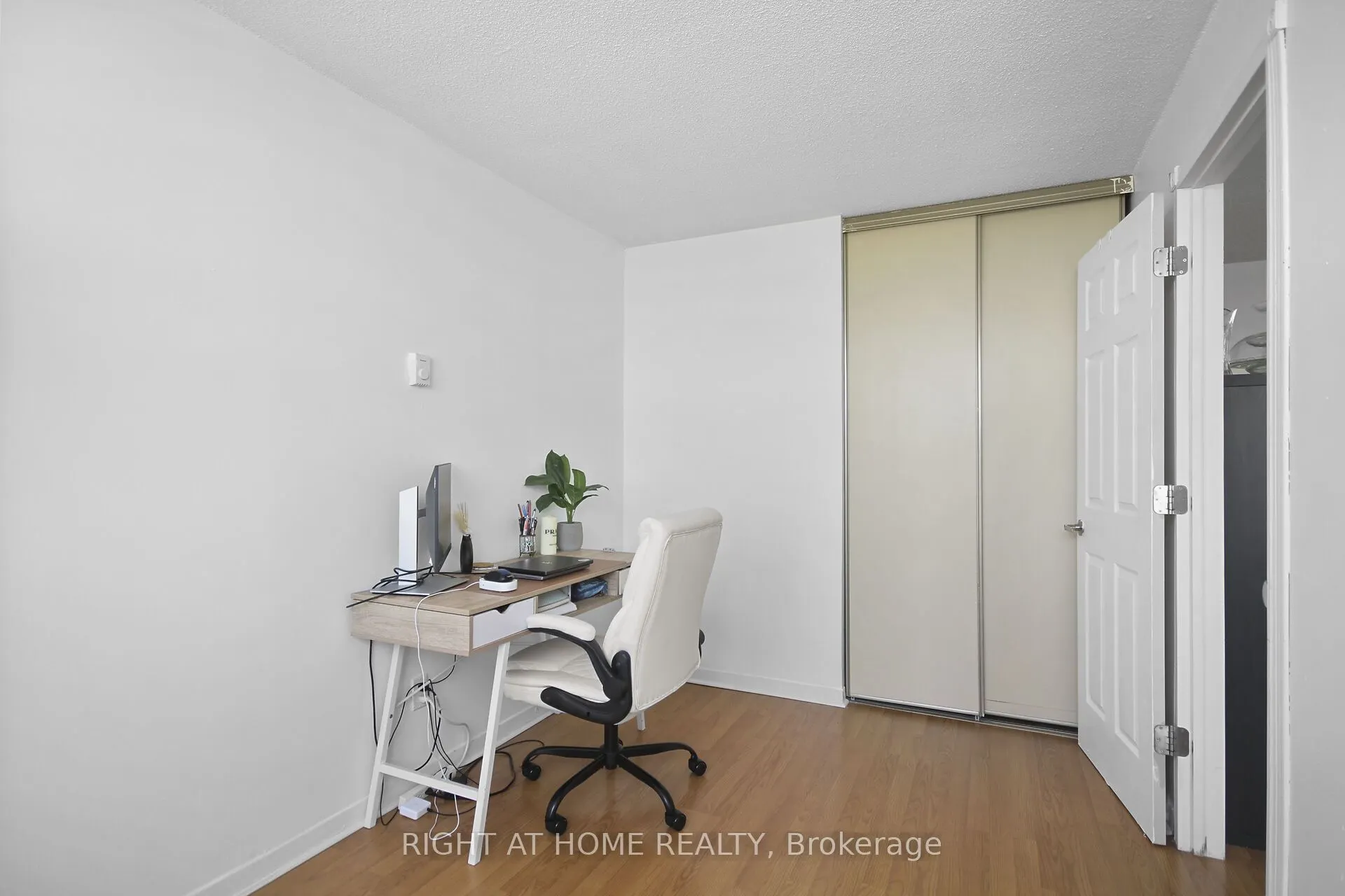 1440 Heron Road, #1104