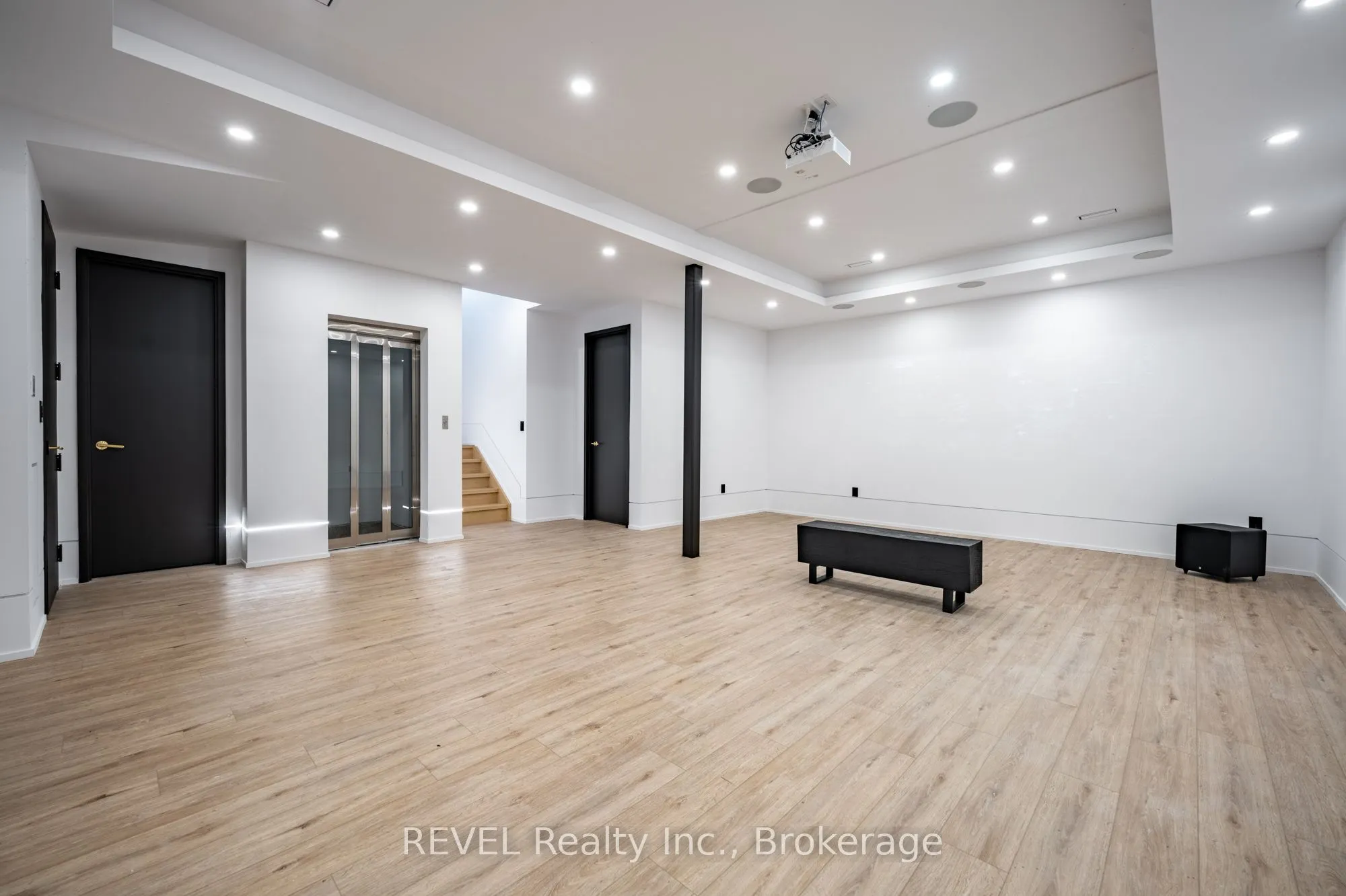 6 FIRELANE 11A Street
