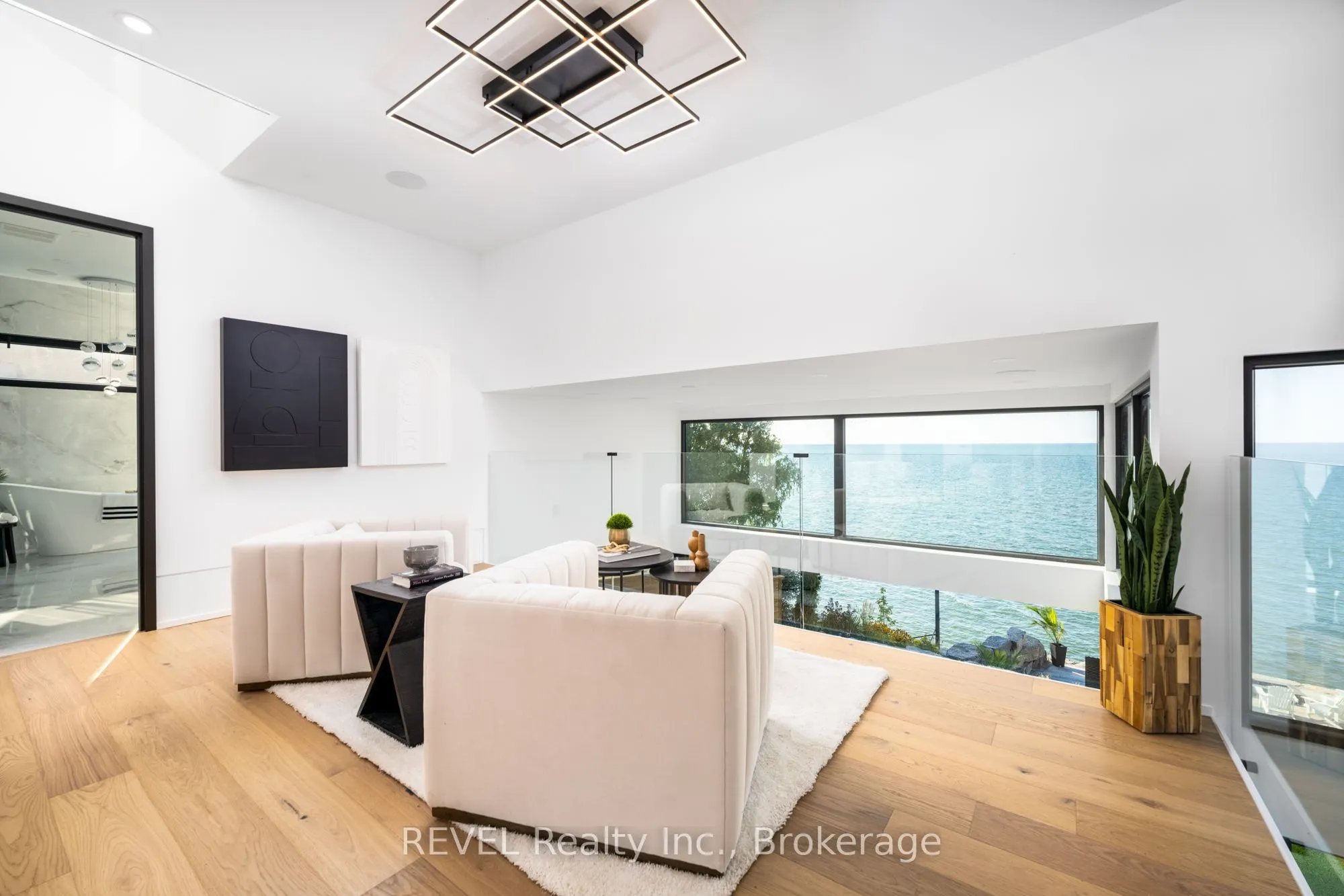6 FIRELANE 11A Street