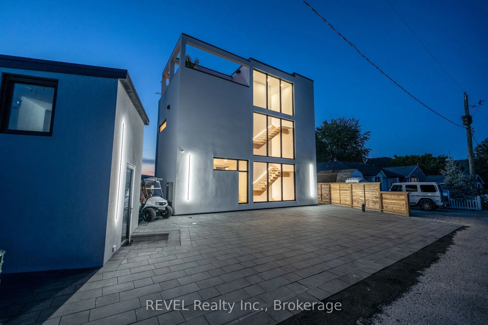 6 FIRELANE 11A Street
