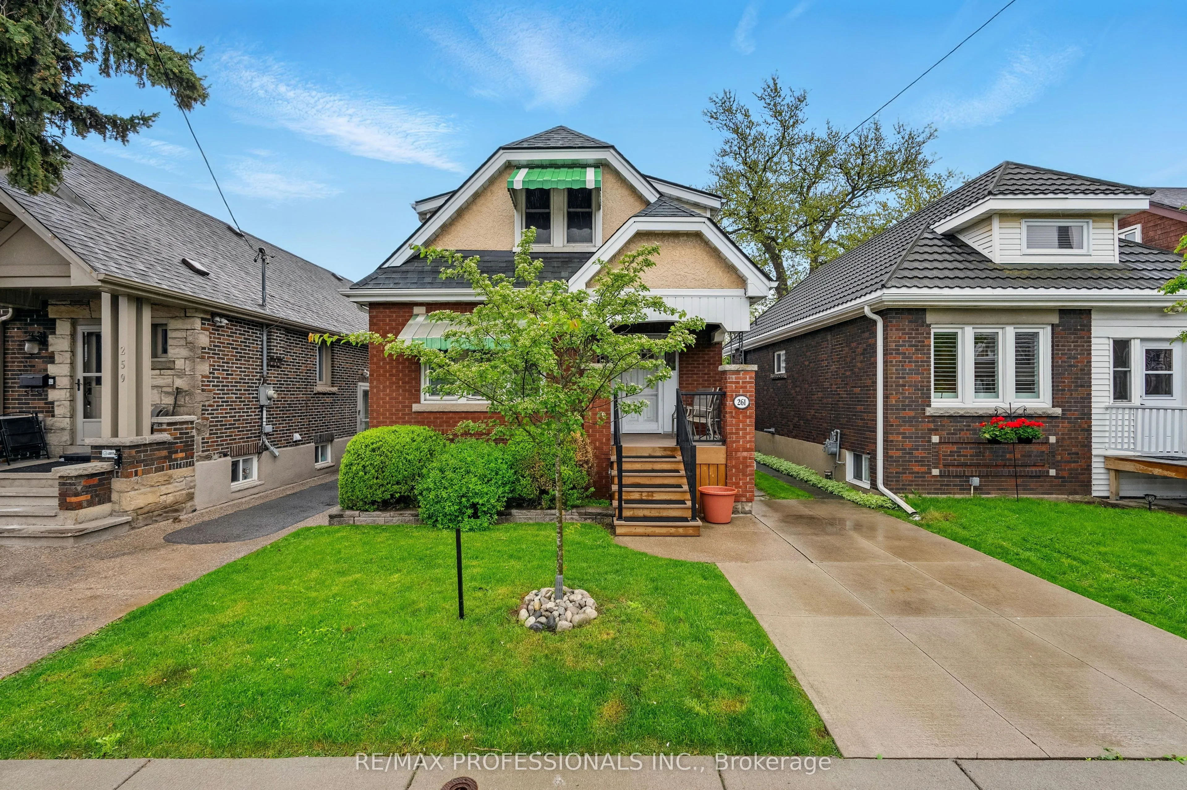 261 Wexford Avenue S