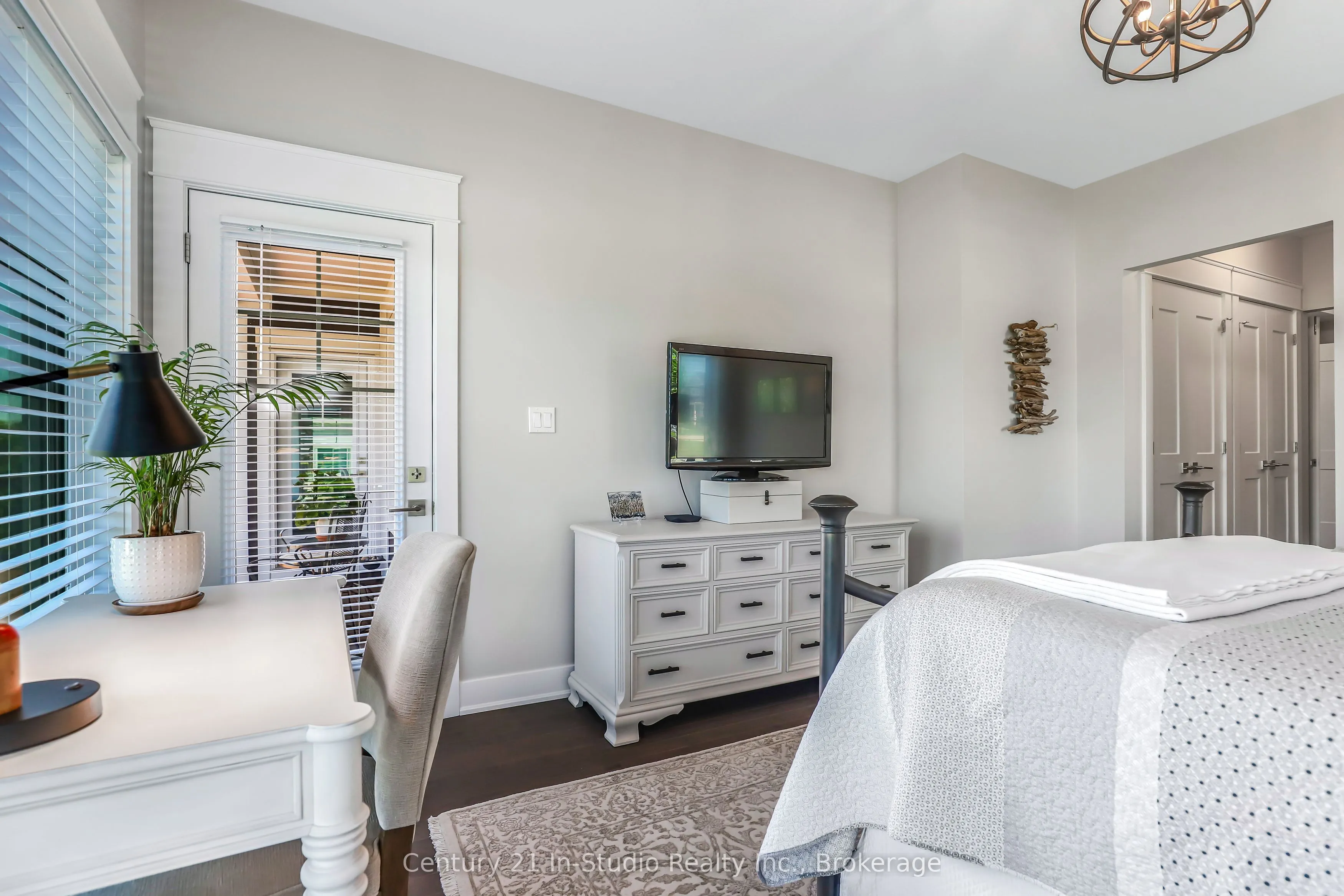 209 Snowberry Lane