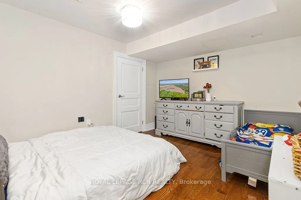 5680 Wellington Road 23