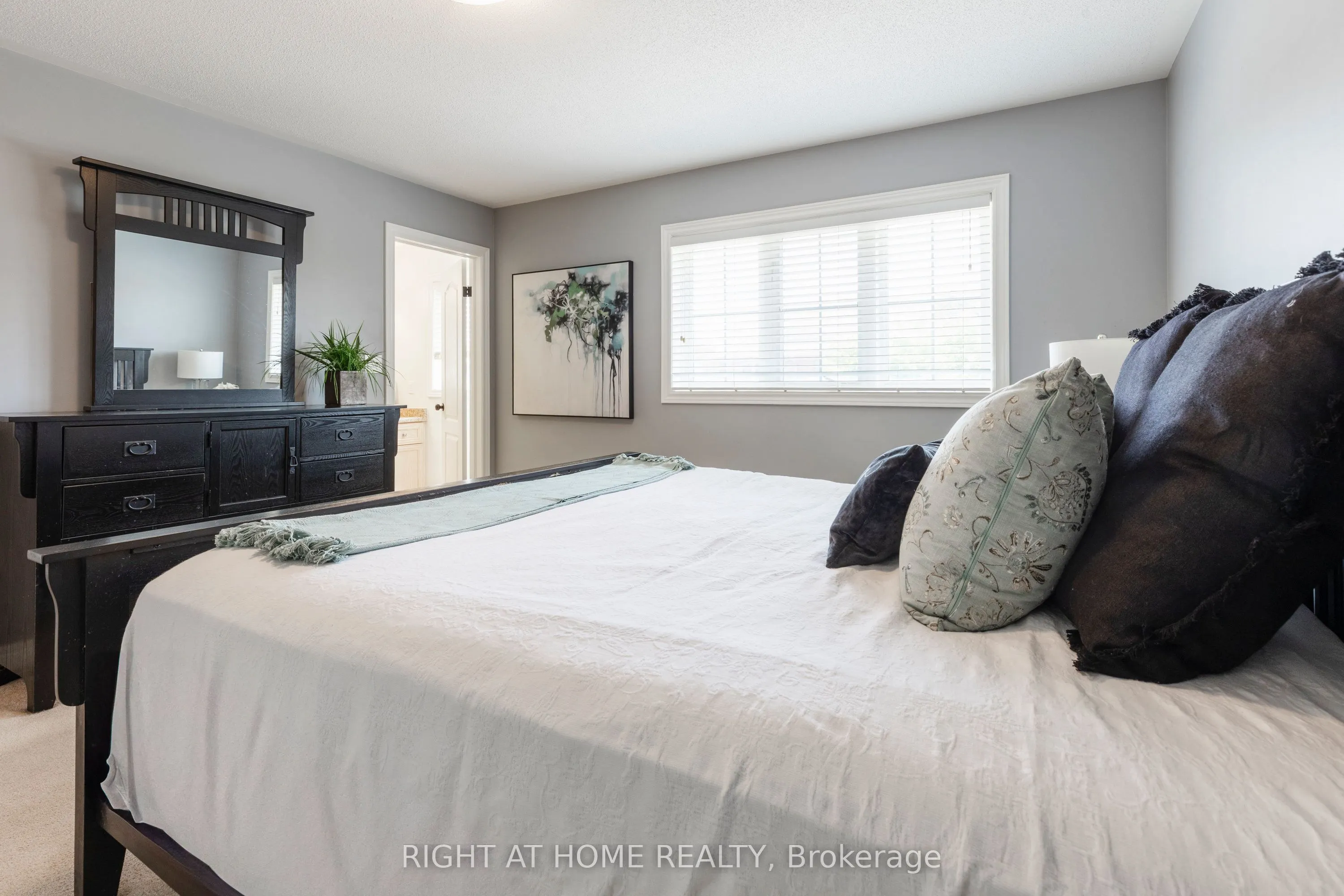 56 Marina Point Crescent