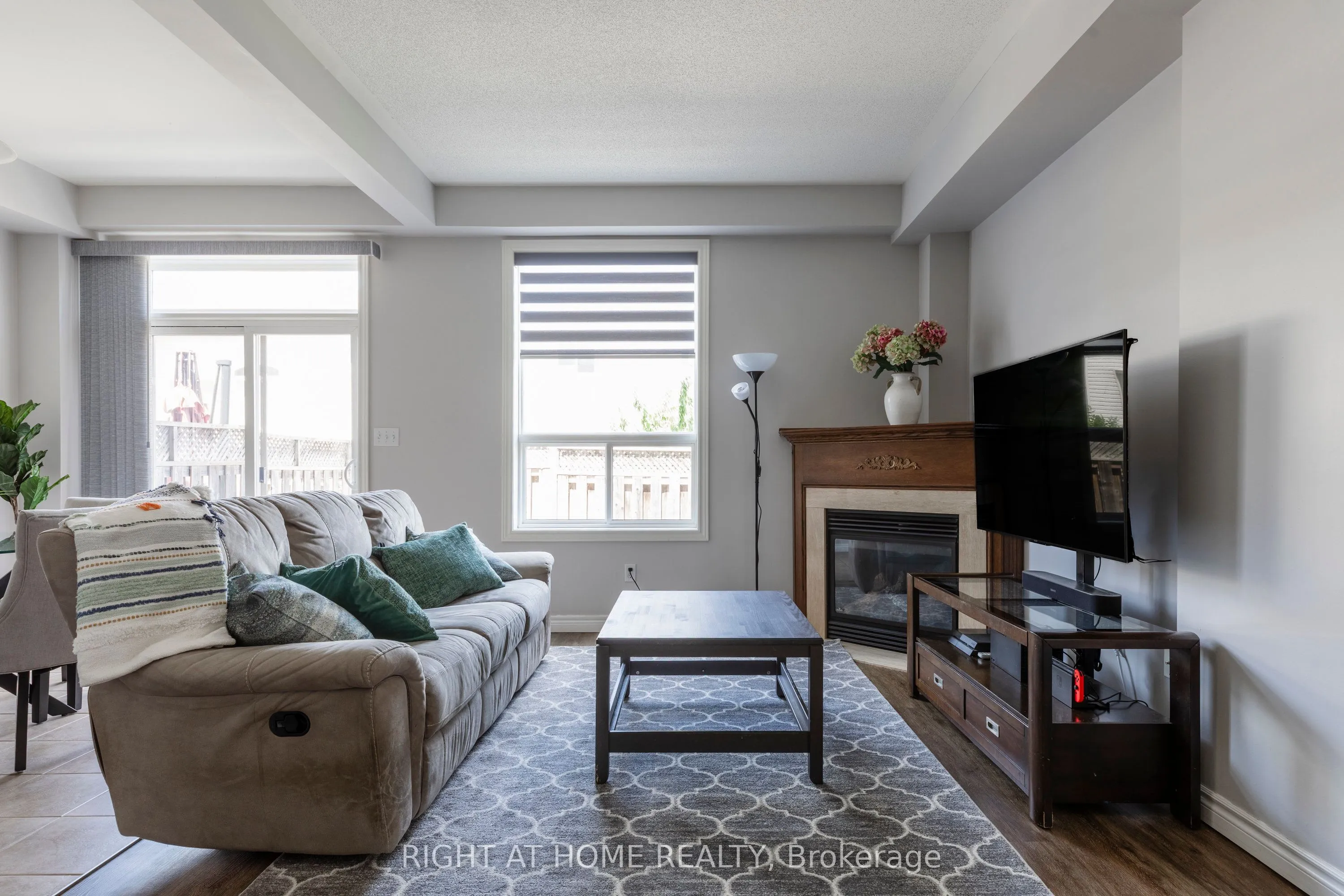 56 Marina Point Crescent