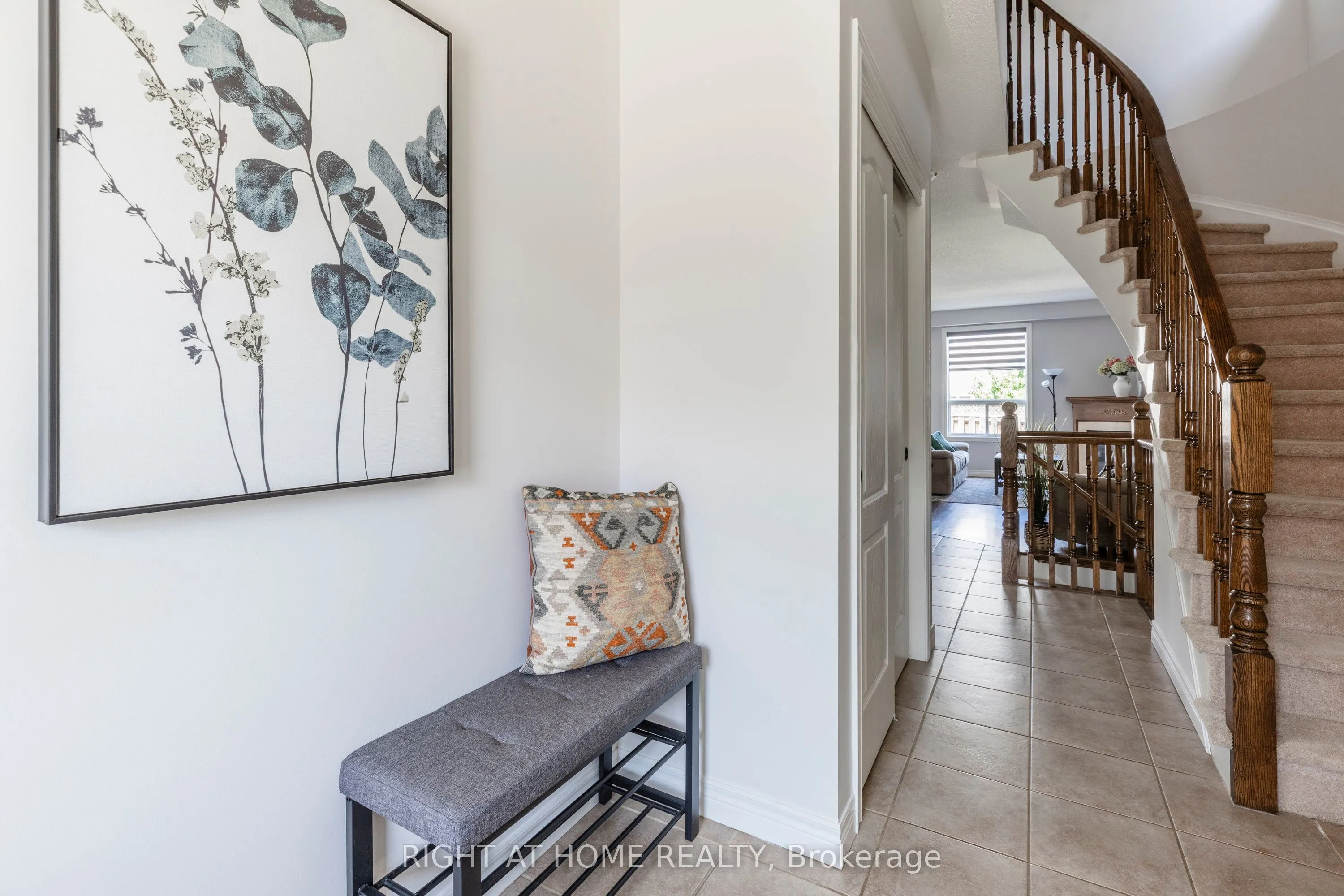 56 Marina Point Crescent