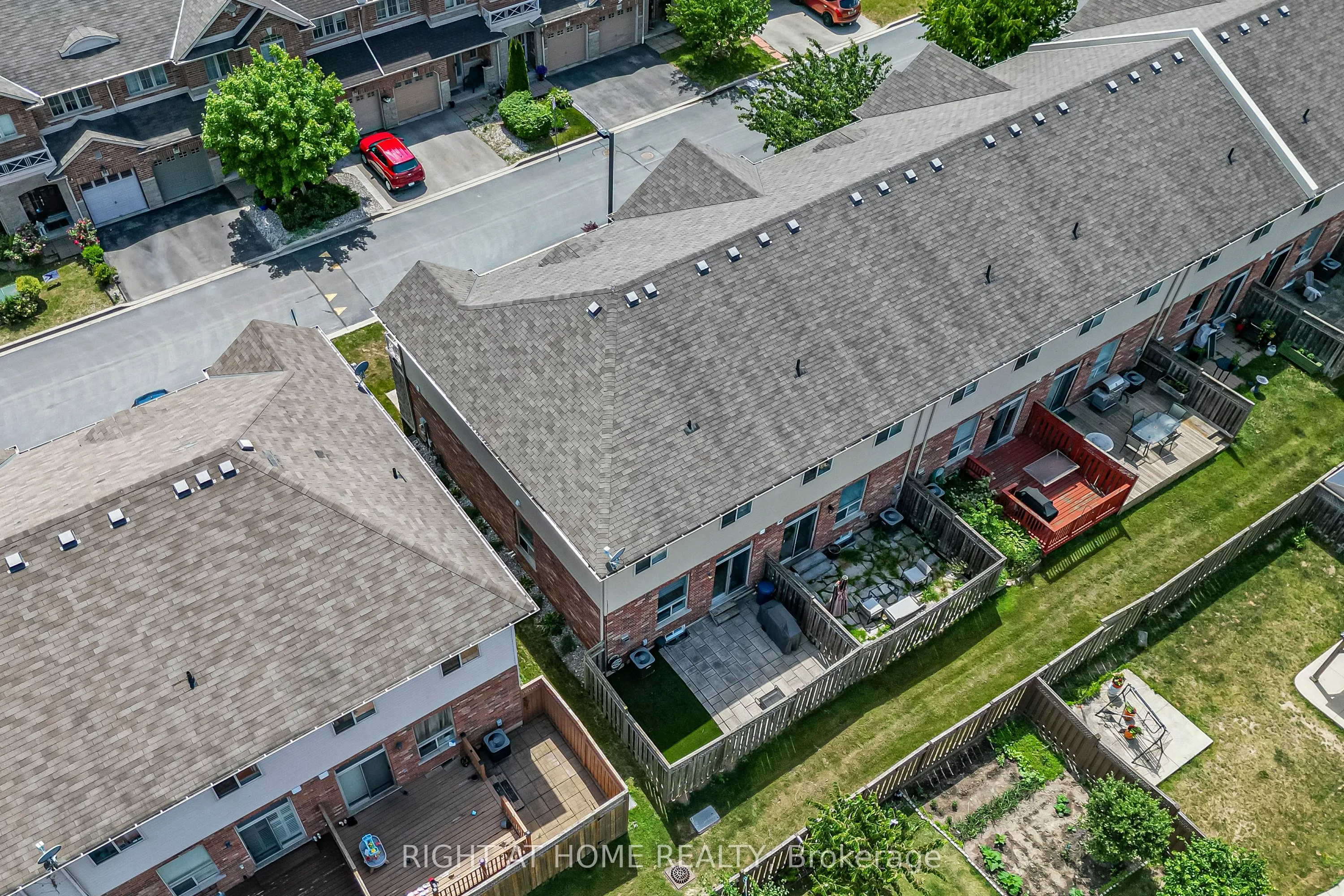 56 Marina Point Crescent