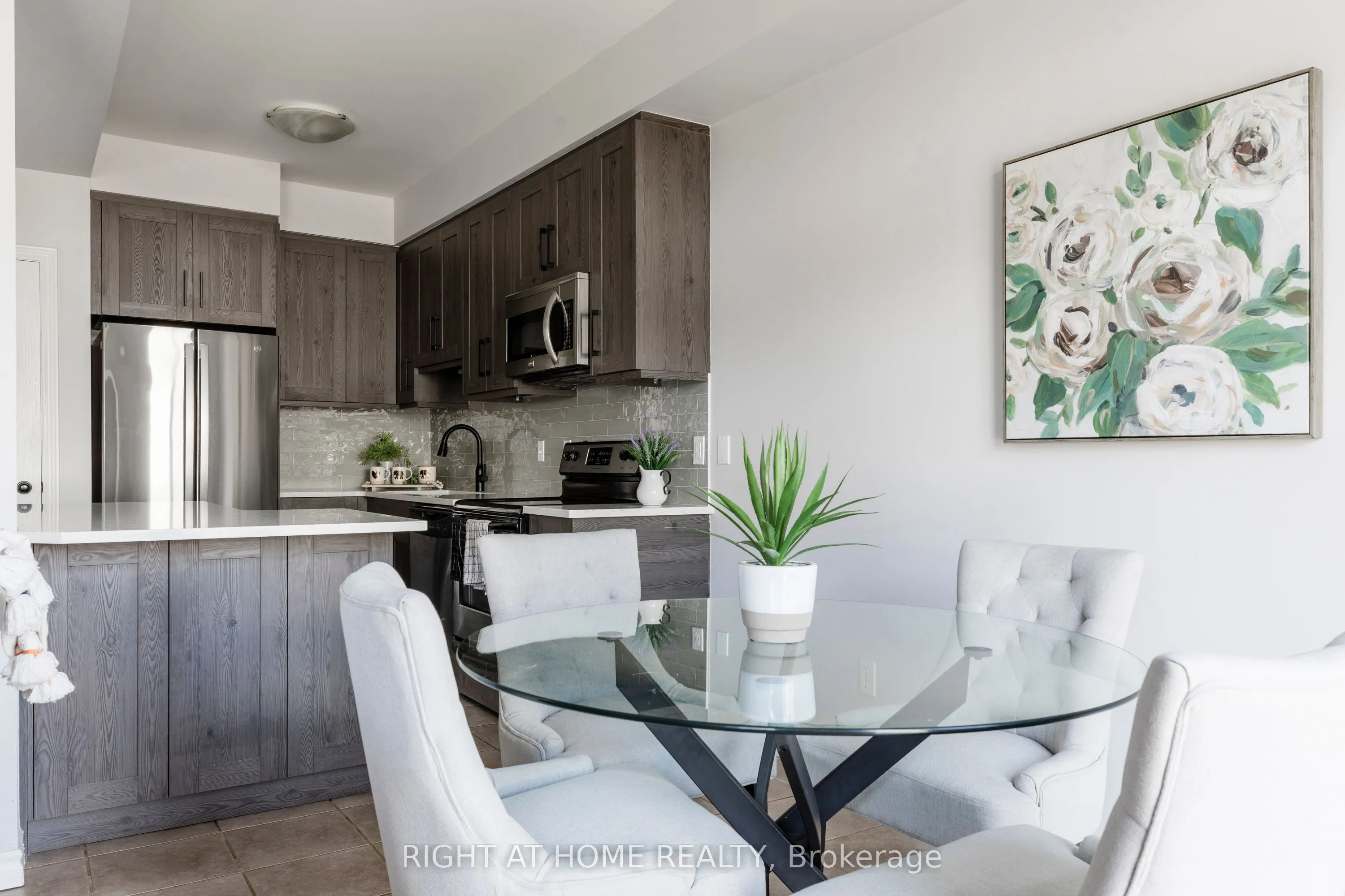 56 Marina Point Crescent
