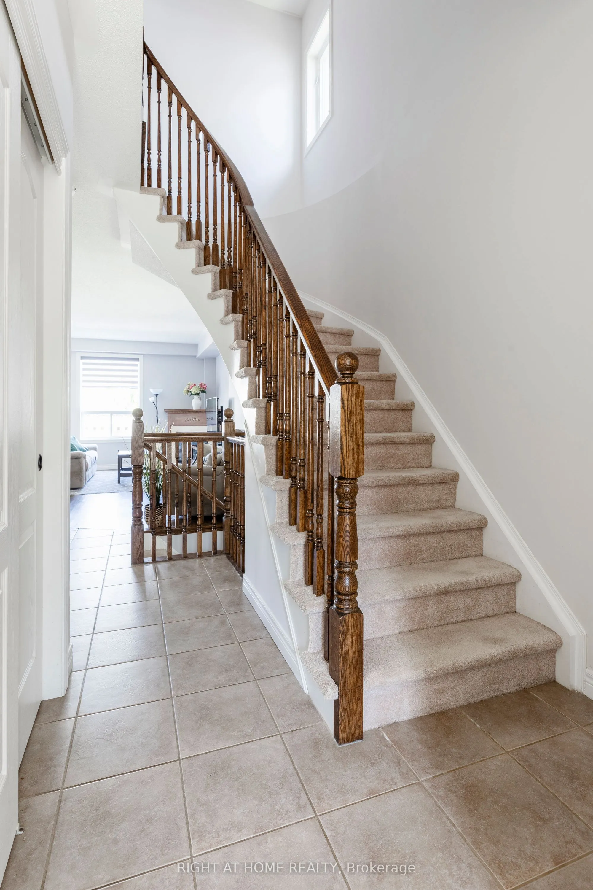 56 Marina Point Crescent