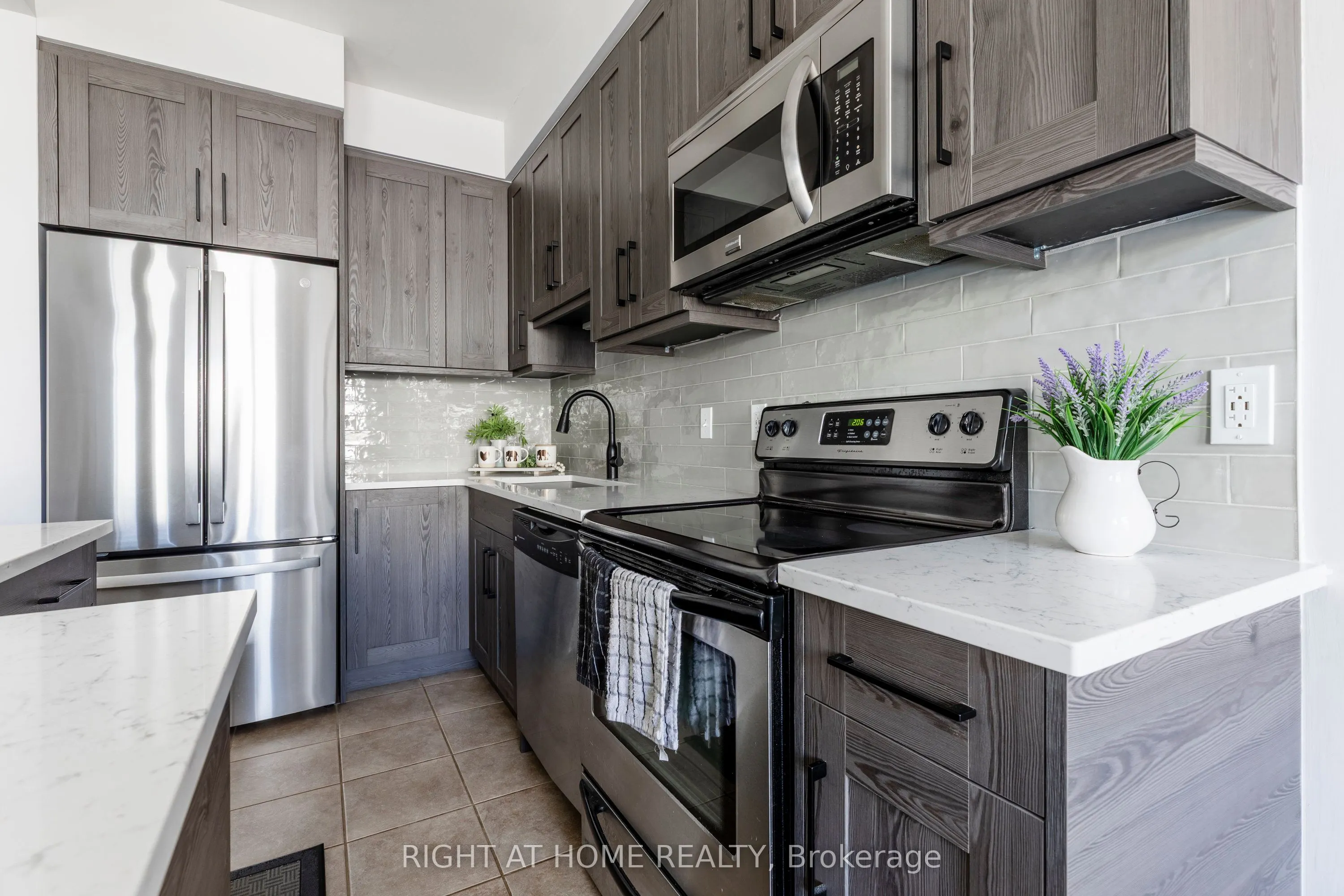 56 Marina Point Crescent