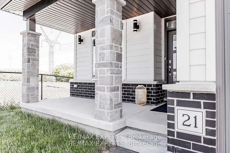 10 MCPHERSON Court #21