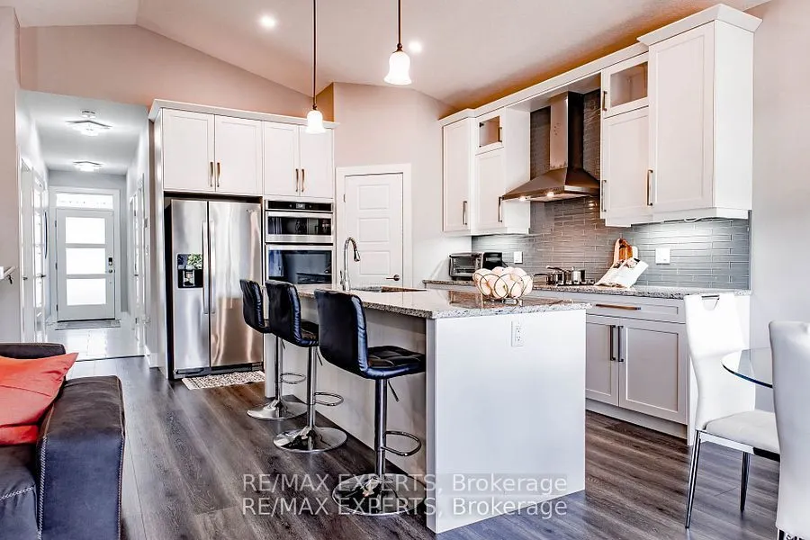 10 MCPHERSON Court #21