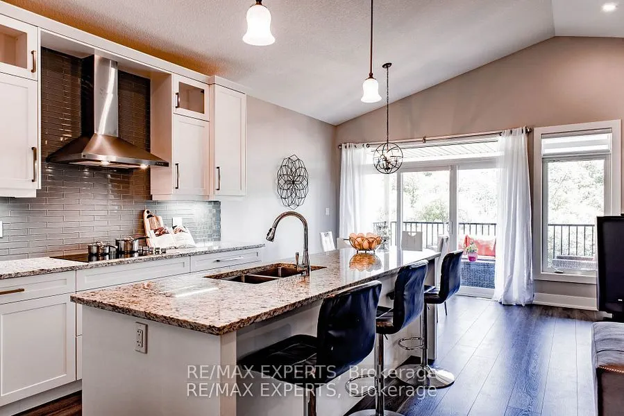 10 MCPHERSON Court #21