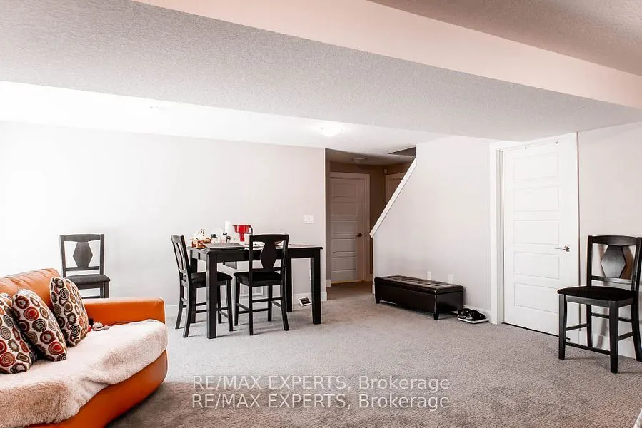 10 MCPHERSON Court #21
