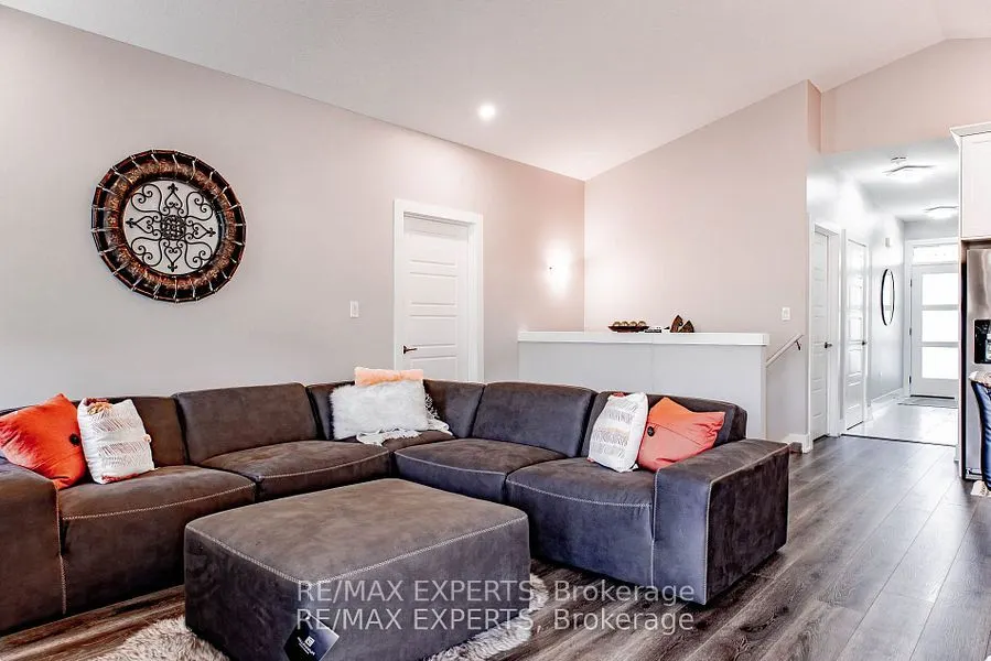 10 MCPHERSON Court #21