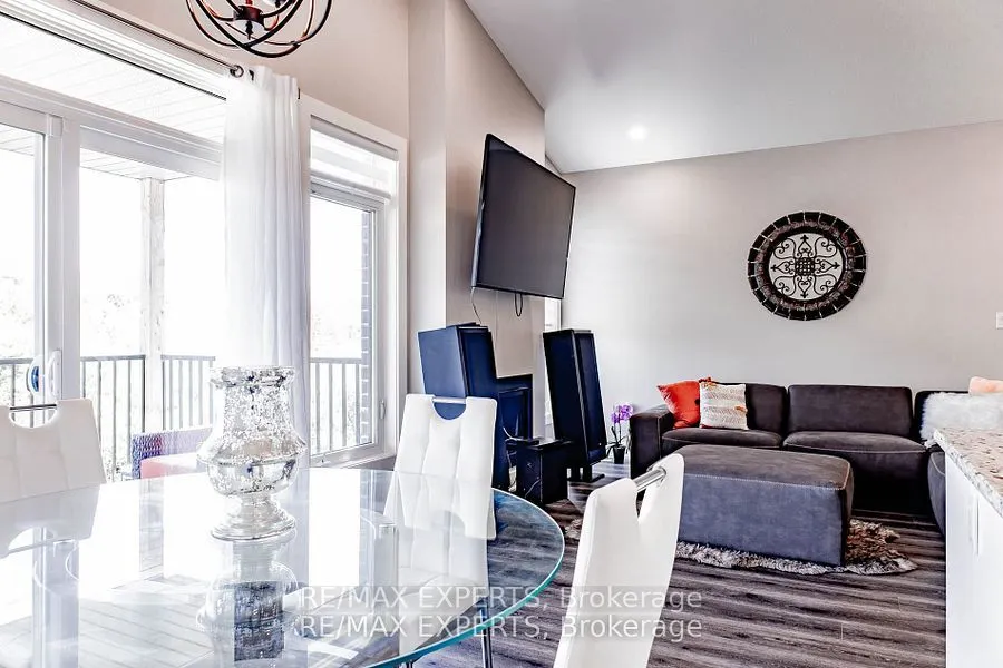10 MCPHERSON Court #21