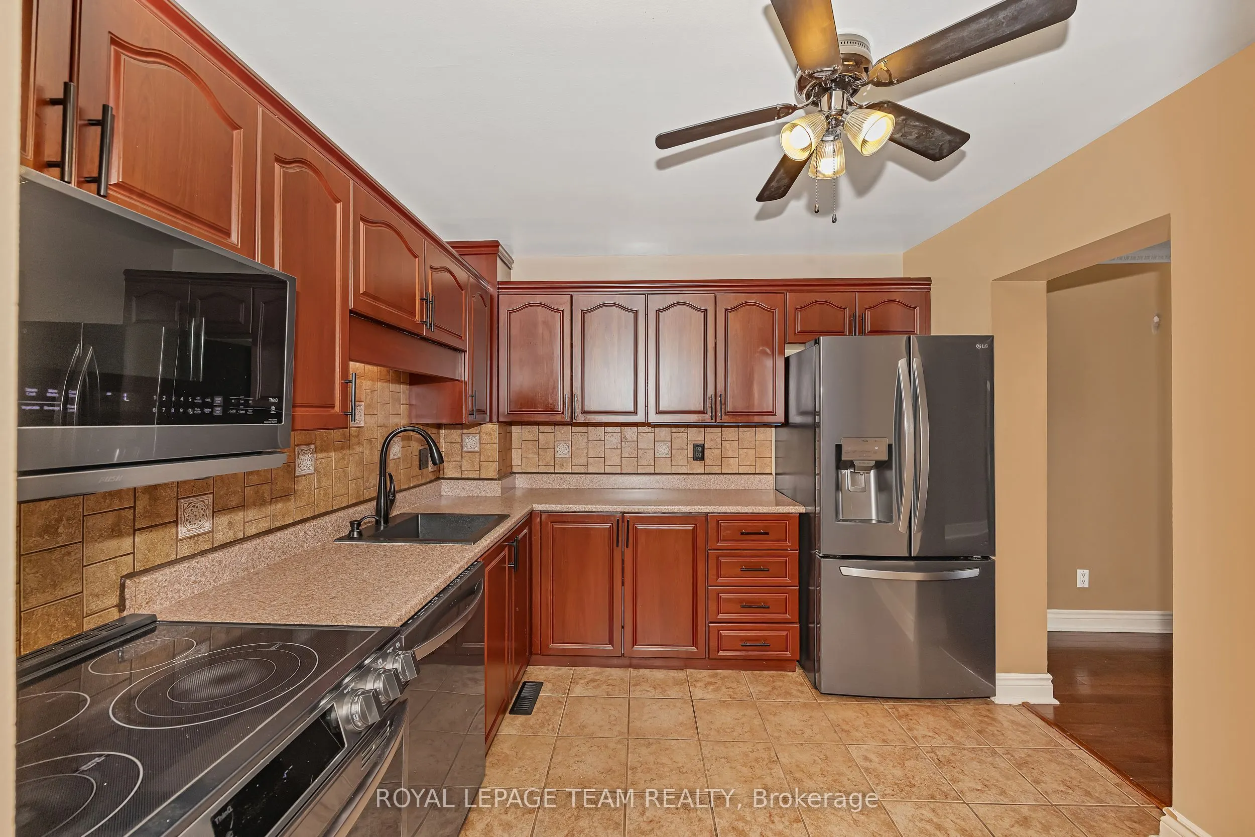12 Bentbrook Crescent, #77