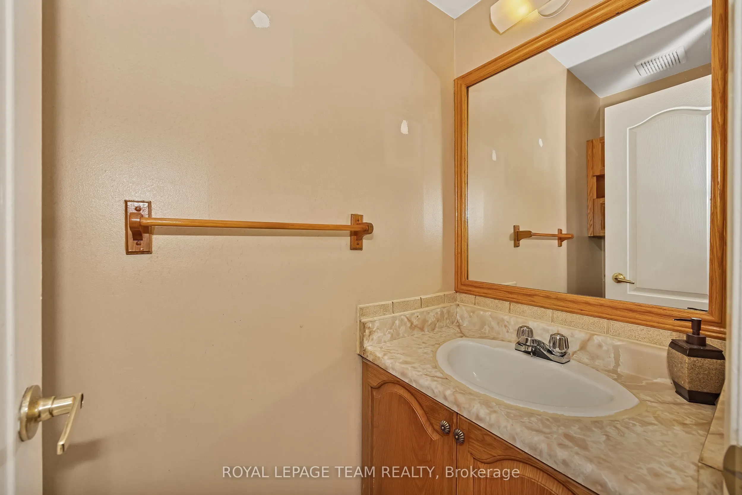 12 Bentbrook Crescent, #77