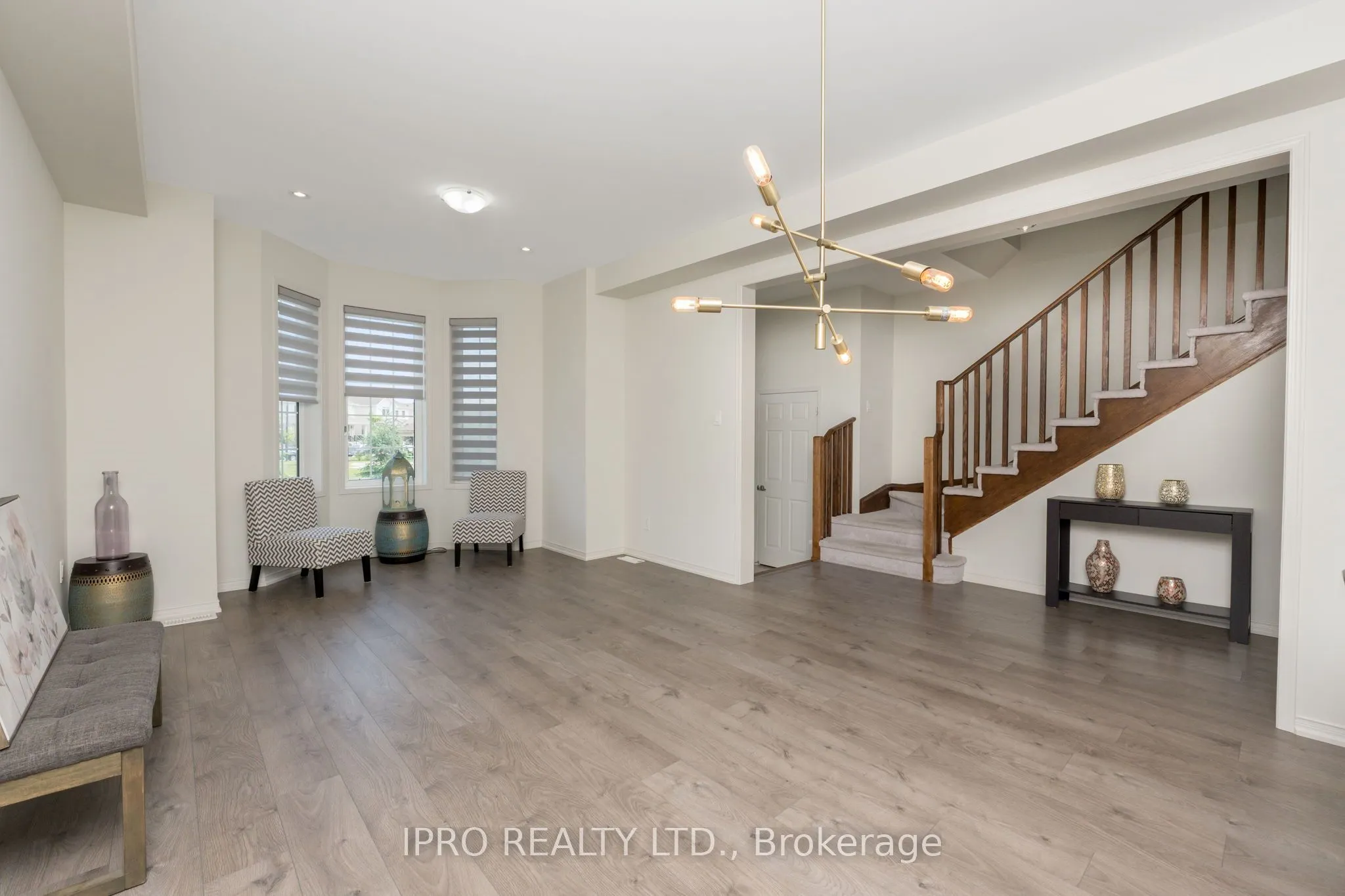 25 Elliot Street E #2