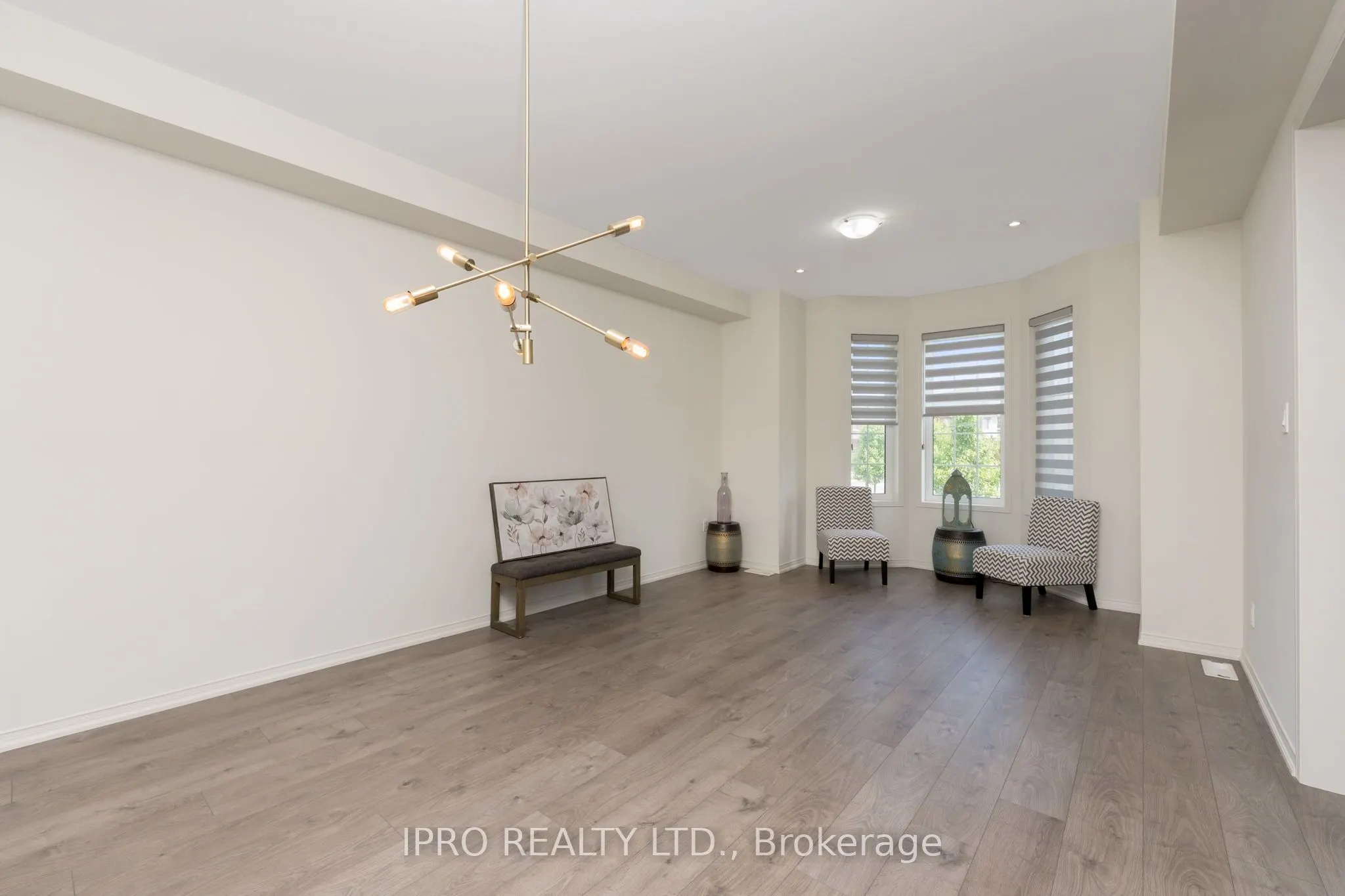 25 Elliot Street E #2